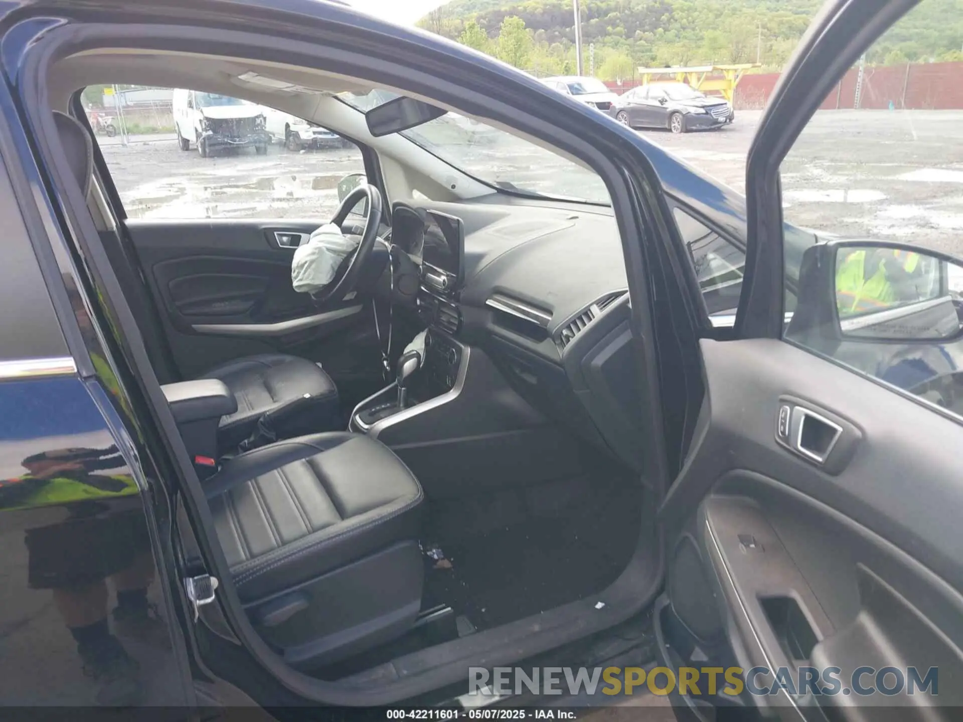 5 Photograph of a damaged car MAJ6S3KL6NC472017 FORD ECOSPORT 2022