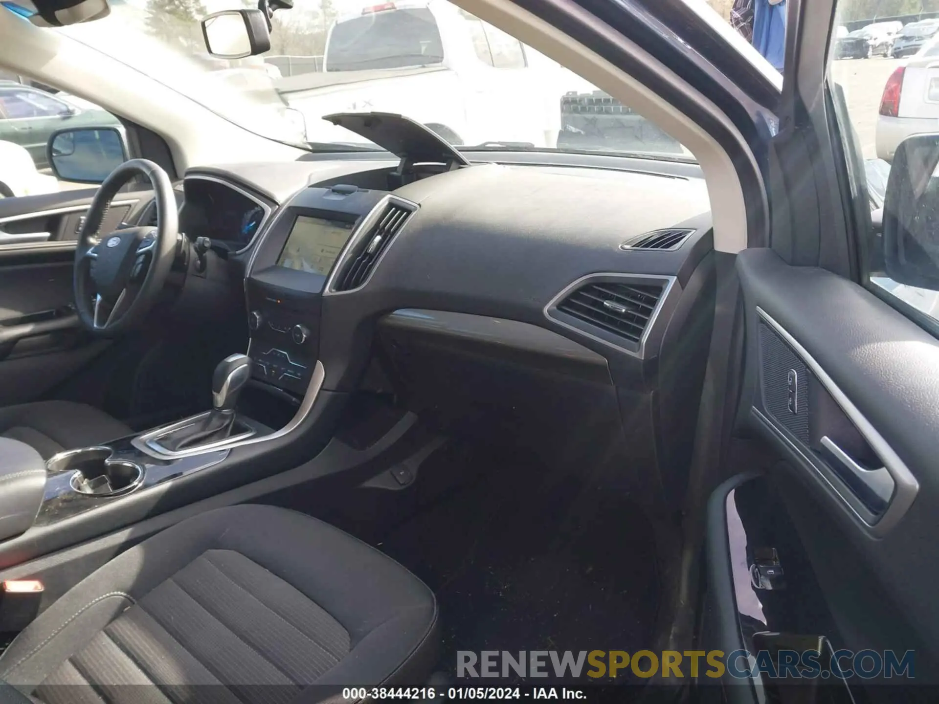 5 Photograph of a damaged car 2FMPK3J9XJBC38599 FORD EDGE 2018