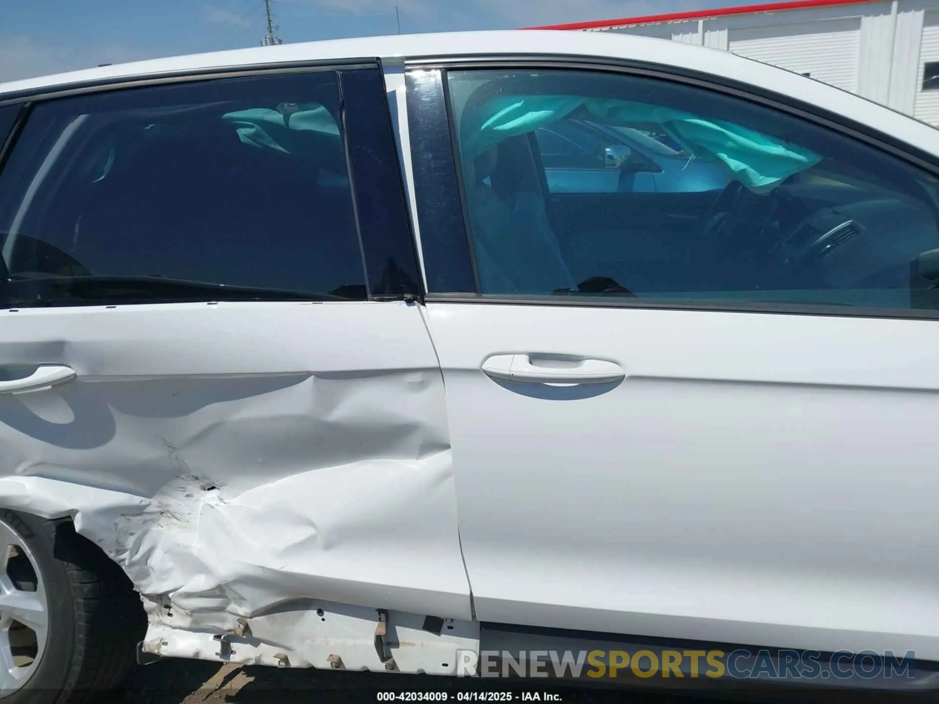 14 Photograph of a damaged car 2FMPK3G91KBC27869 FORD EDGE 2019
