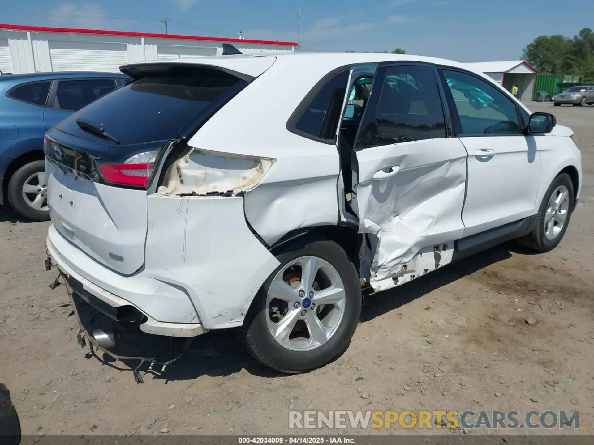 4 Photograph of a damaged car 2FMPK3G91KBC27869 FORD EDGE 2019