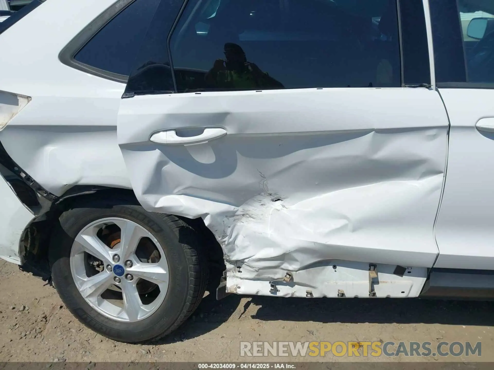 6 Photograph of a damaged car 2FMPK3G91KBC27869 FORD EDGE 2019