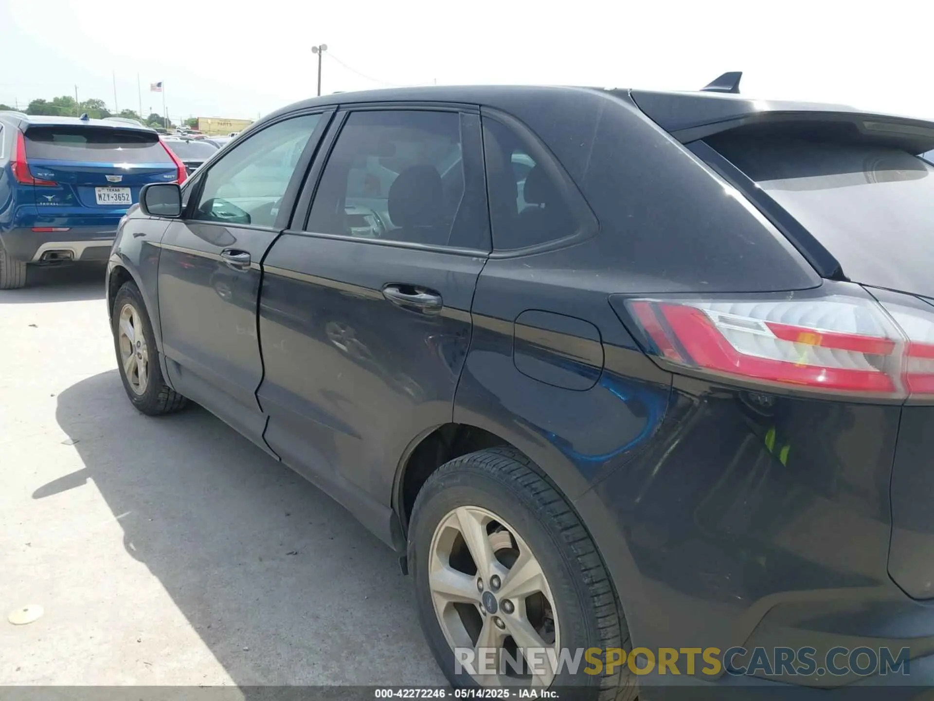 14 Photograph of a damaged car 2FMPK3G95KBB97257 FORD EDGE 2019