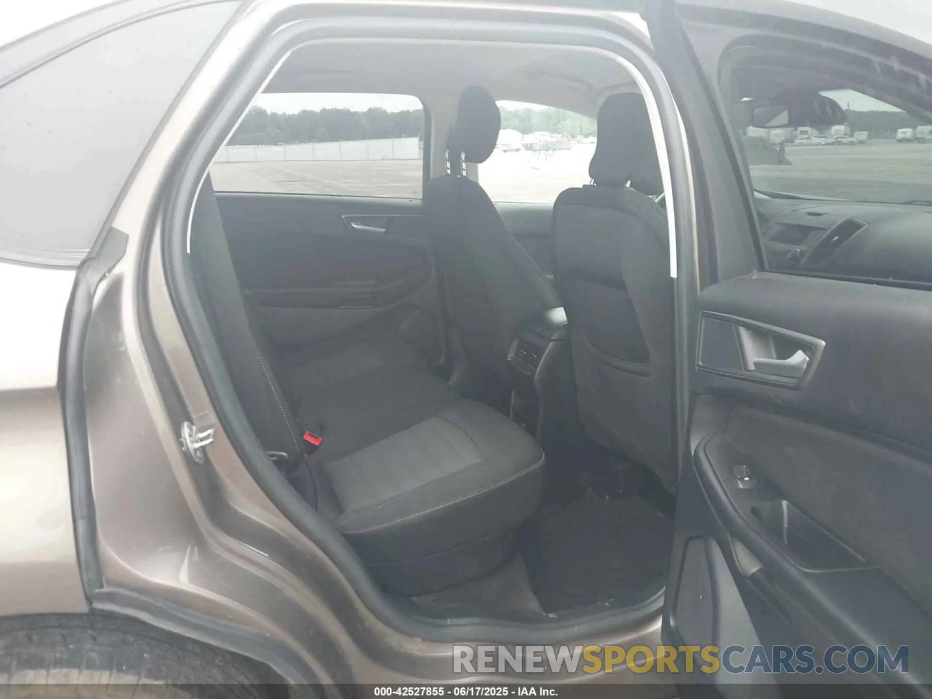 8 Photograph of a damaged car 2FMPK3G99KBC51062 FORD EDGE 2019
