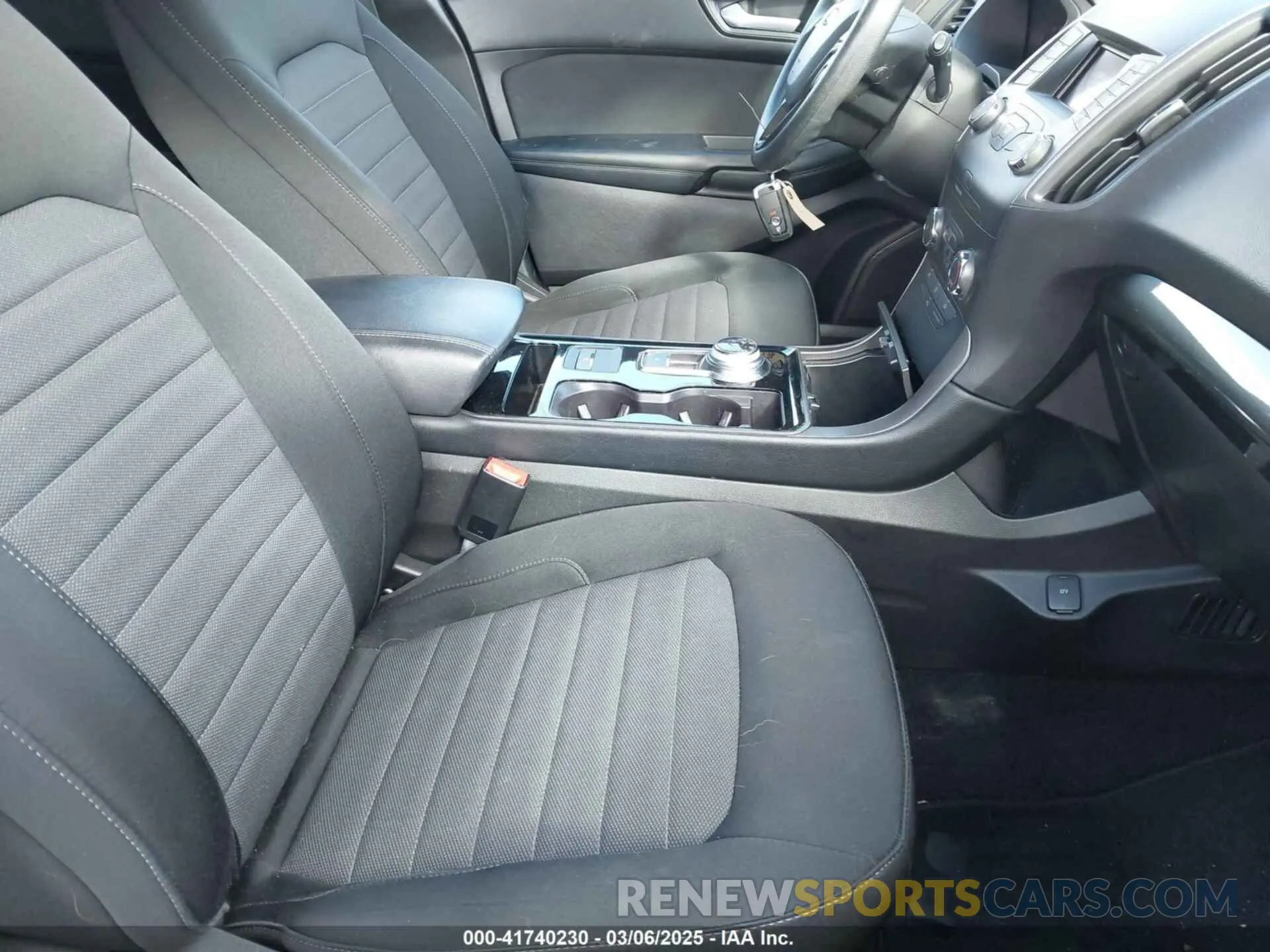 5 Photograph of a damaged car 2FMPK3G9XKBB31884 FORD EDGE 2019