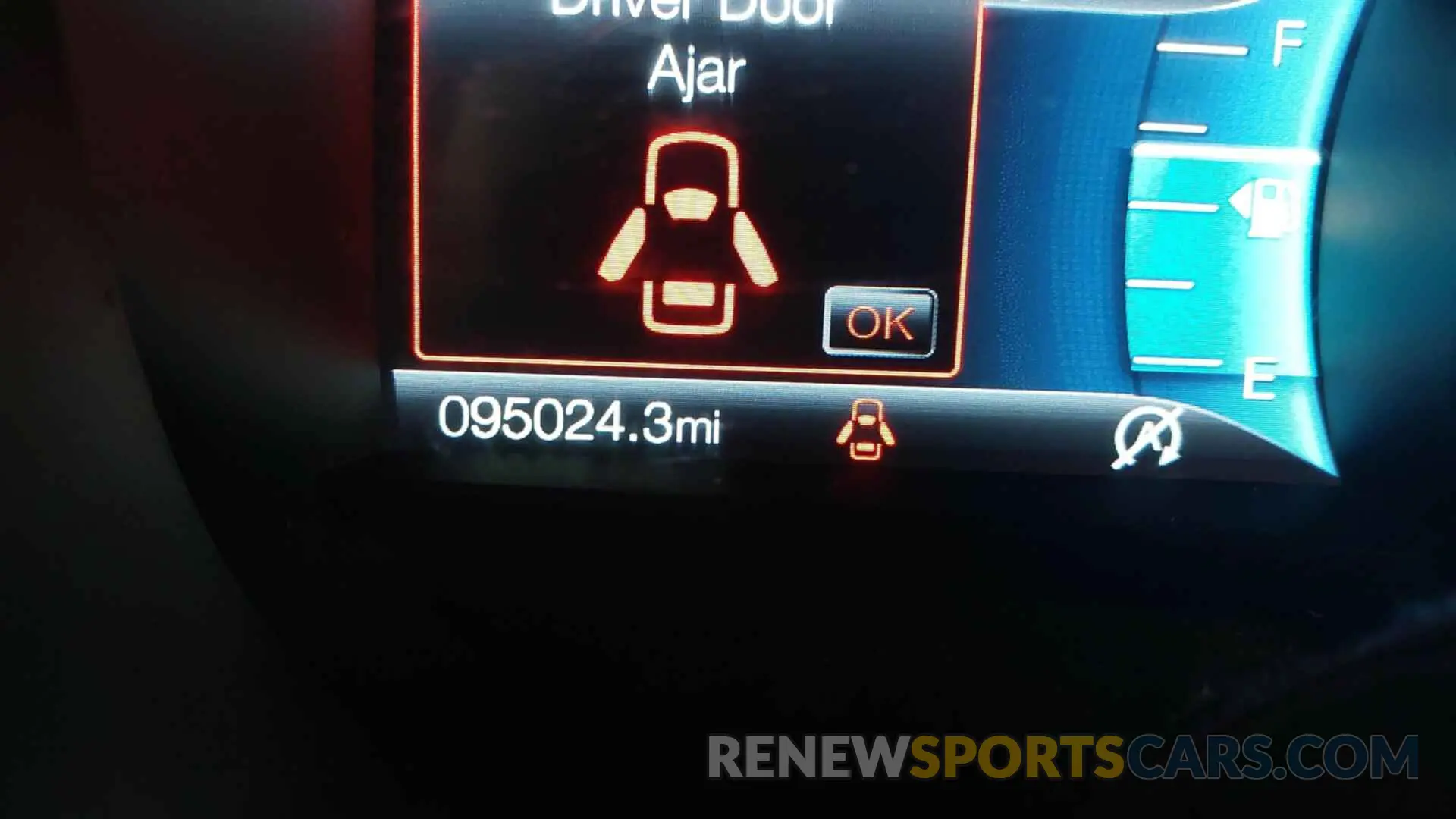 13 Photograph of a damaged car 2FMPK3J90KBC03300 FORD EDGE 2019