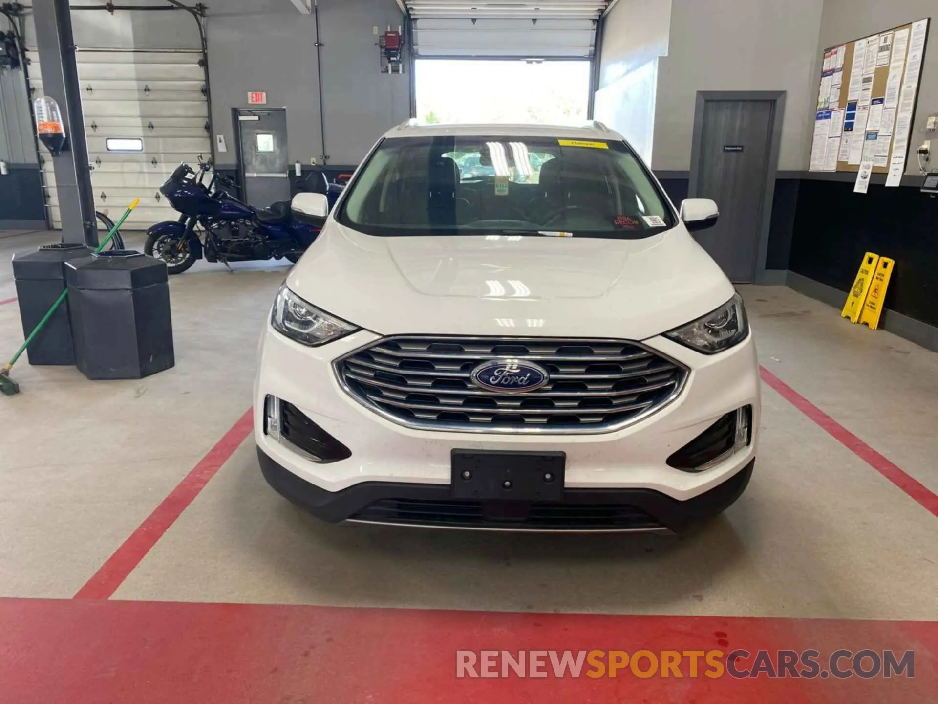 20 Photograph of a damaged car 2FMPK3J90KBC03300 FORD EDGE 2019