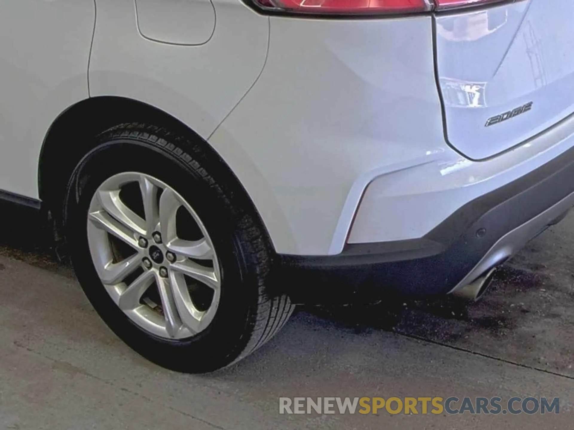 4 Photograph of a damaged car 2FMPK3J90KBC03300 FORD EDGE 2019