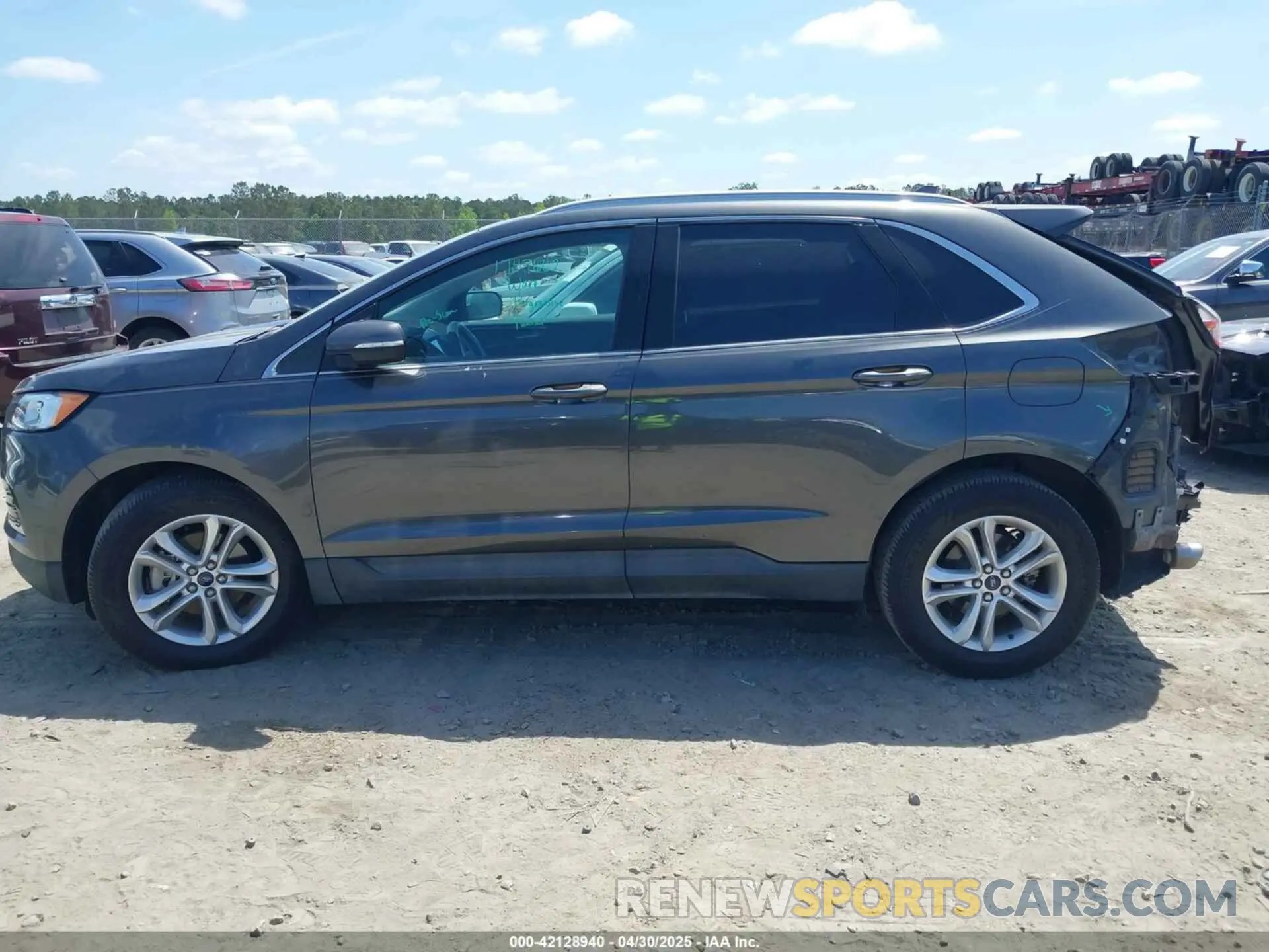 15 Photograph of a damaged car 2FMPK3J91KBB69545 FORD EDGE 2019