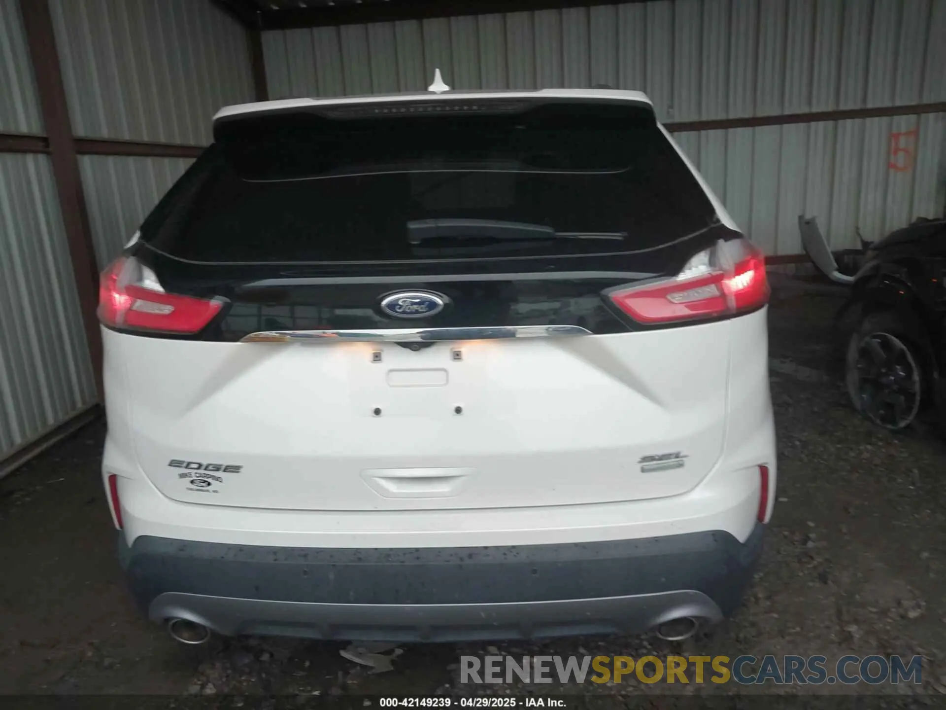 16 Photograph of a damaged car 2FMPK3J94KBB32389 FORD EDGE 2019