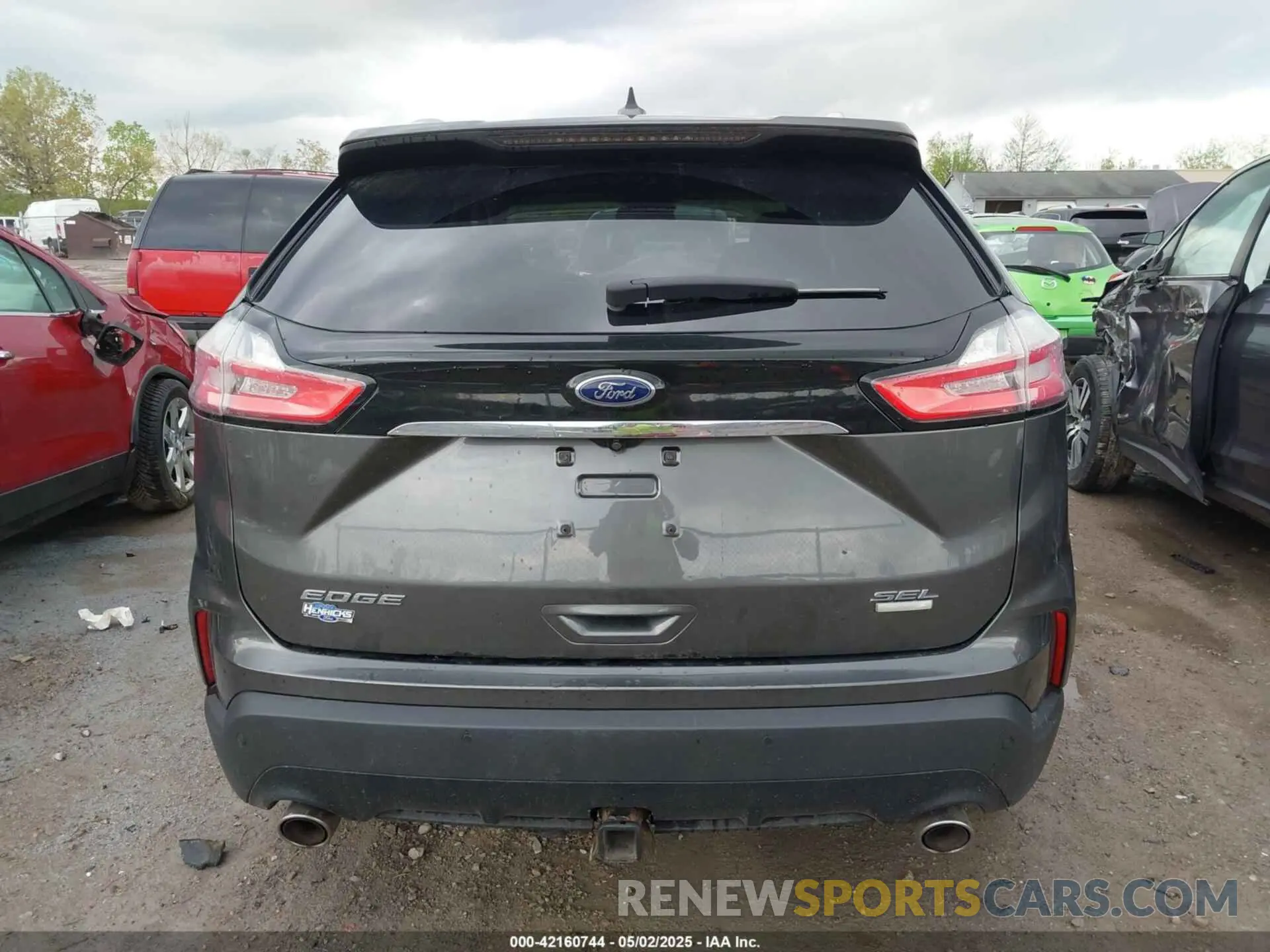 17 Photograph of a damaged car 2FMPK3J94KBC52676 FORD EDGE 2019