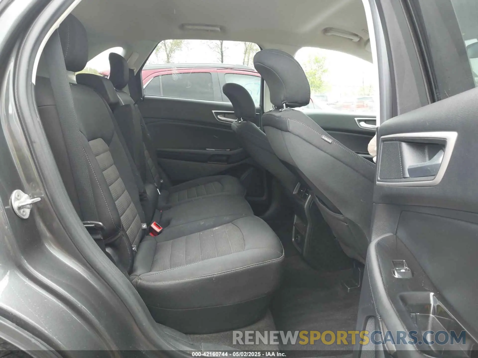 8 Photograph of a damaged car 2FMPK3J94KBC52676 FORD EDGE 2019