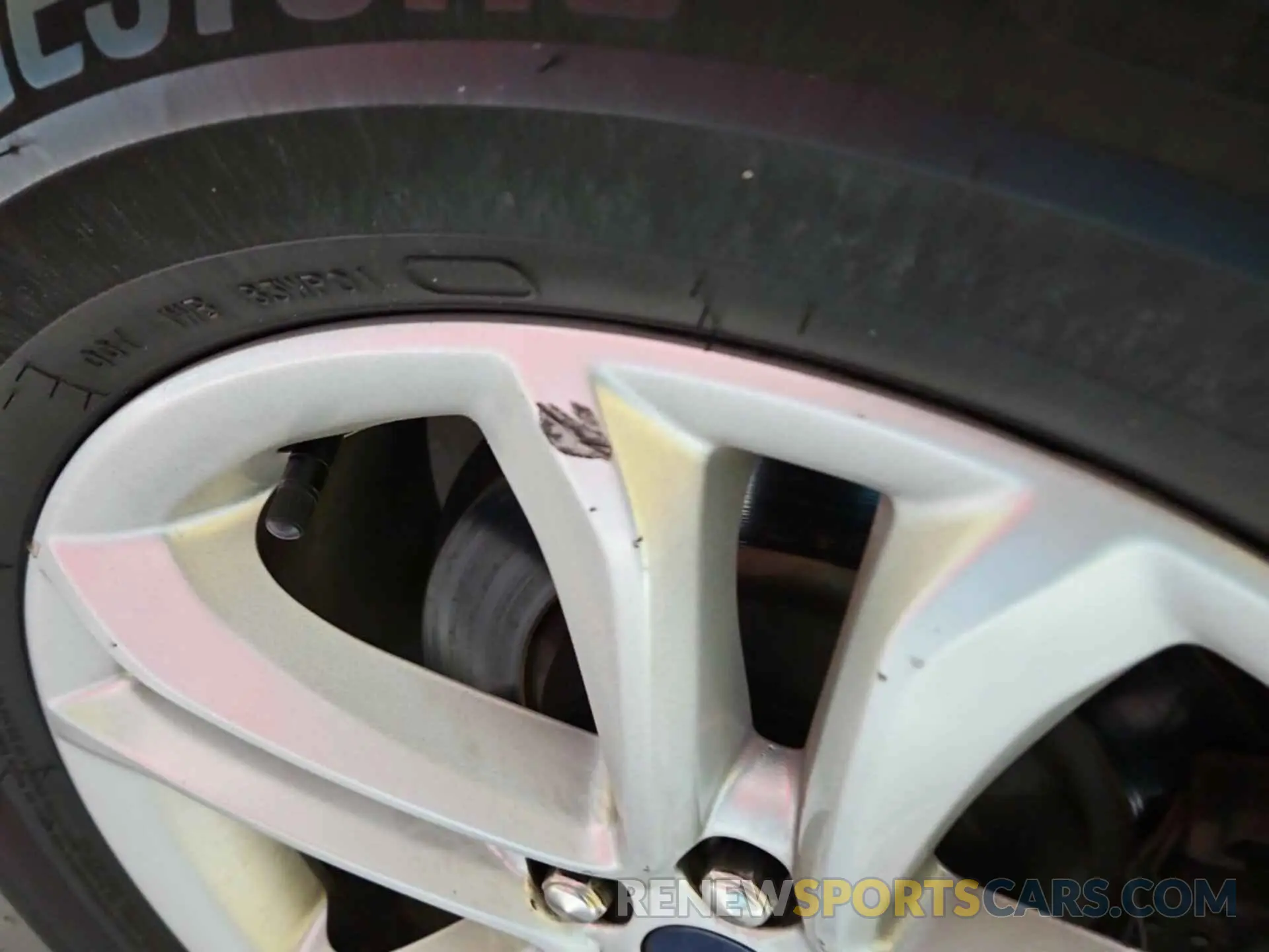 19 Photograph of a damaged car 2FMPK3J94KBC64312 FORD EDGE 2019