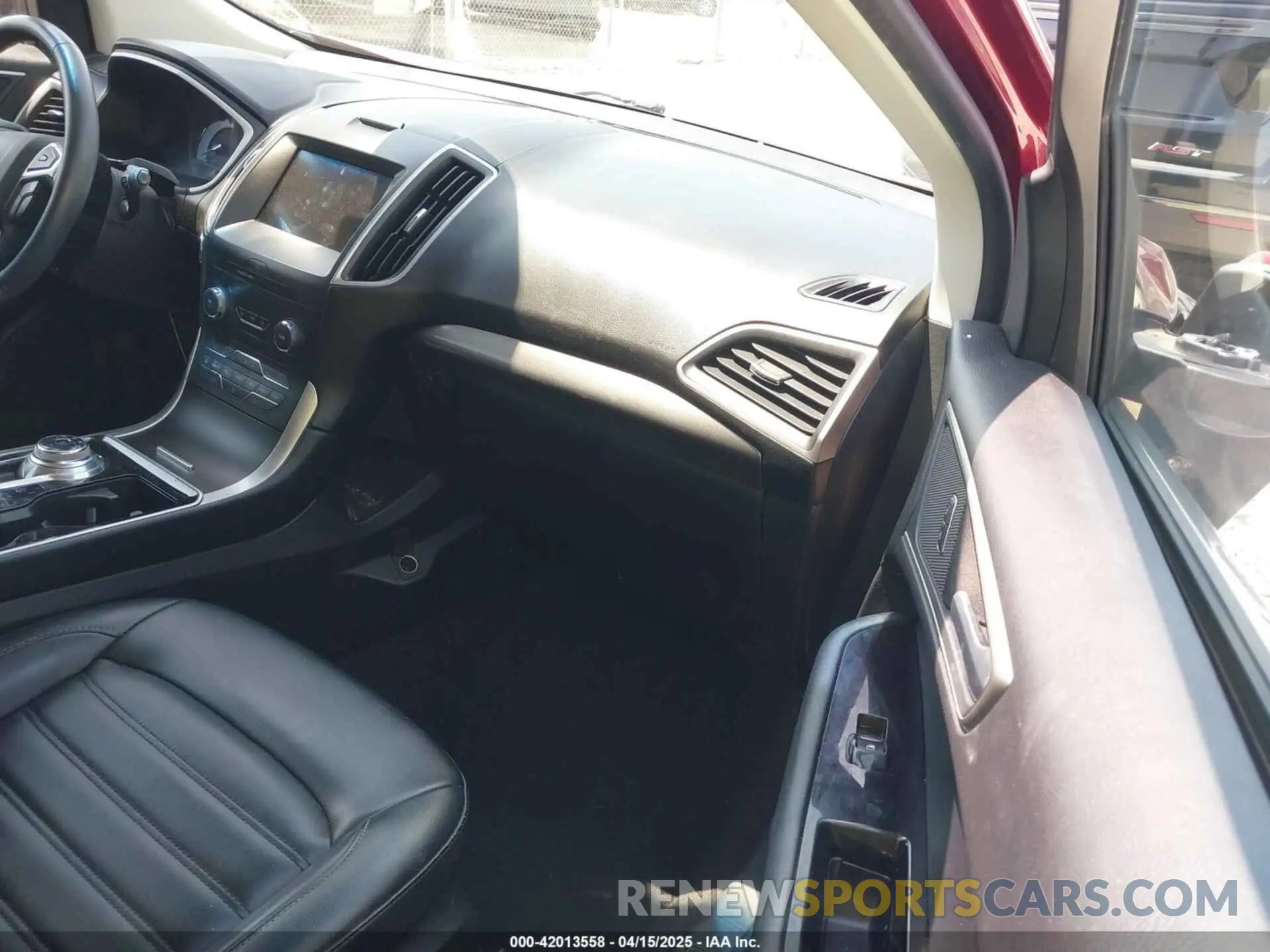 5 Photograph of a damaged car 2FMPK3J95KBB40310 FORD EDGE 2019