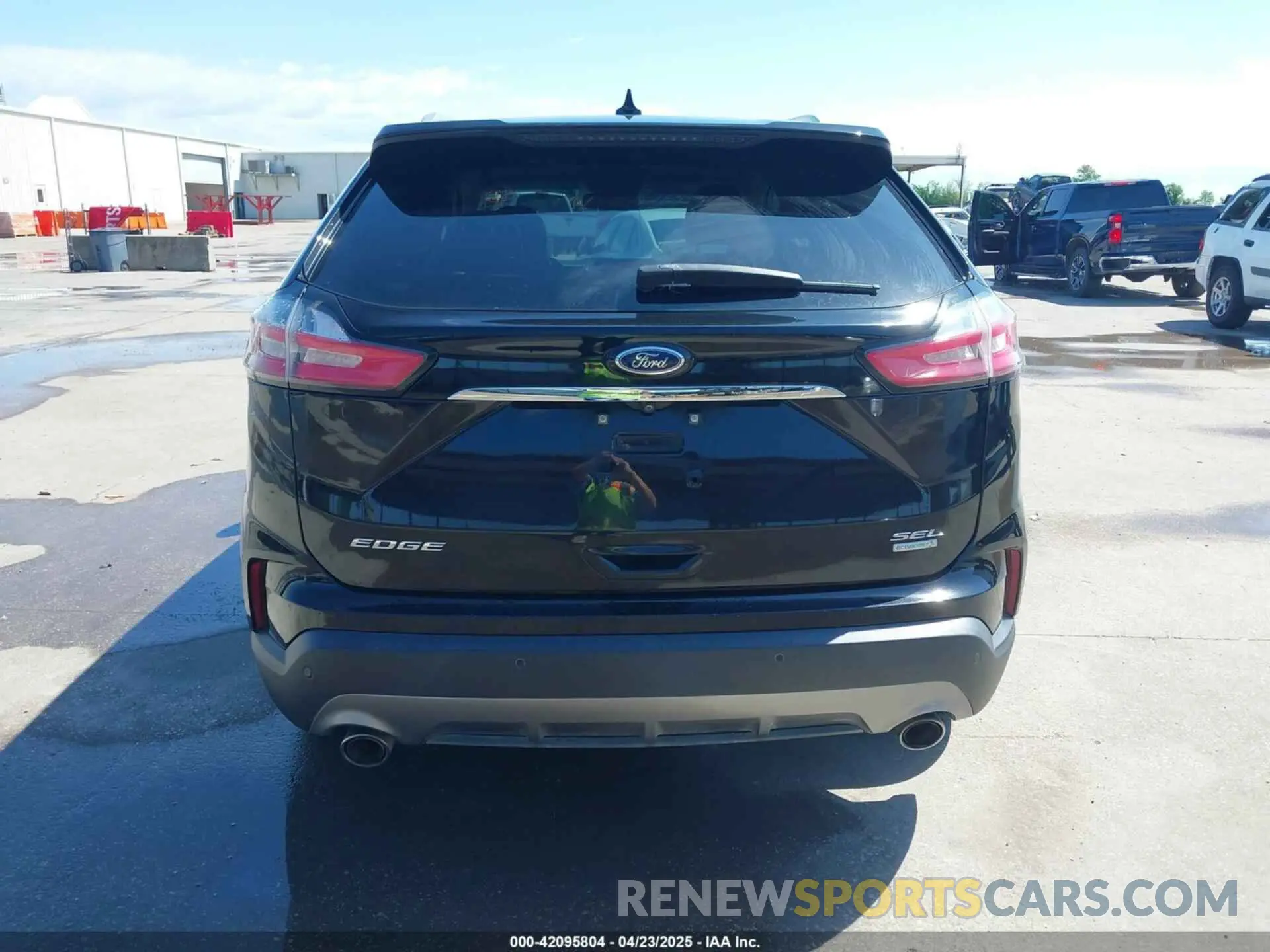 16 Photograph of a damaged car 2FMPK3J95KBC06130 FORD EDGE 2019
