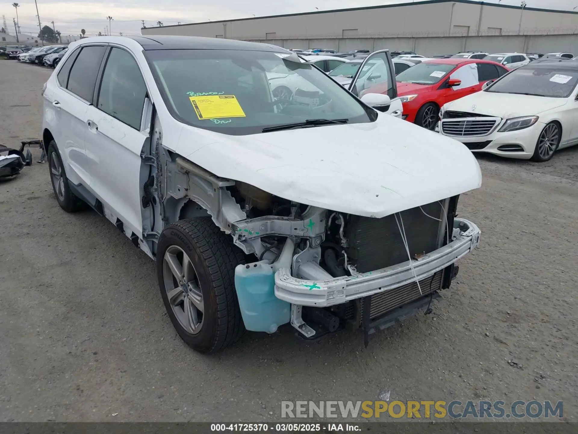 18 Photograph of a damaged car 2FMPK3J95KBC06662 FORD EDGE 2019