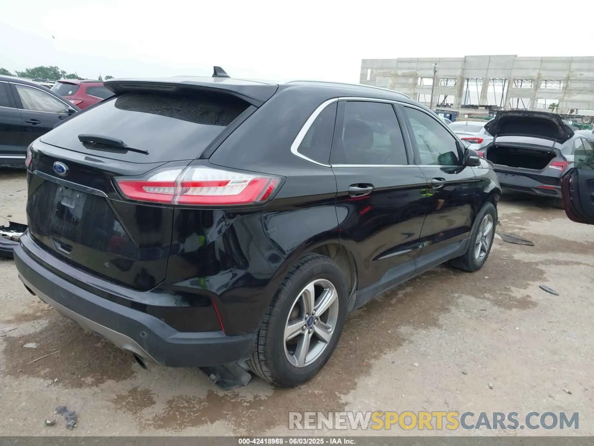 4 Photograph of a damaged car 2FMPK3J96KBC26838 FORD EDGE 2019