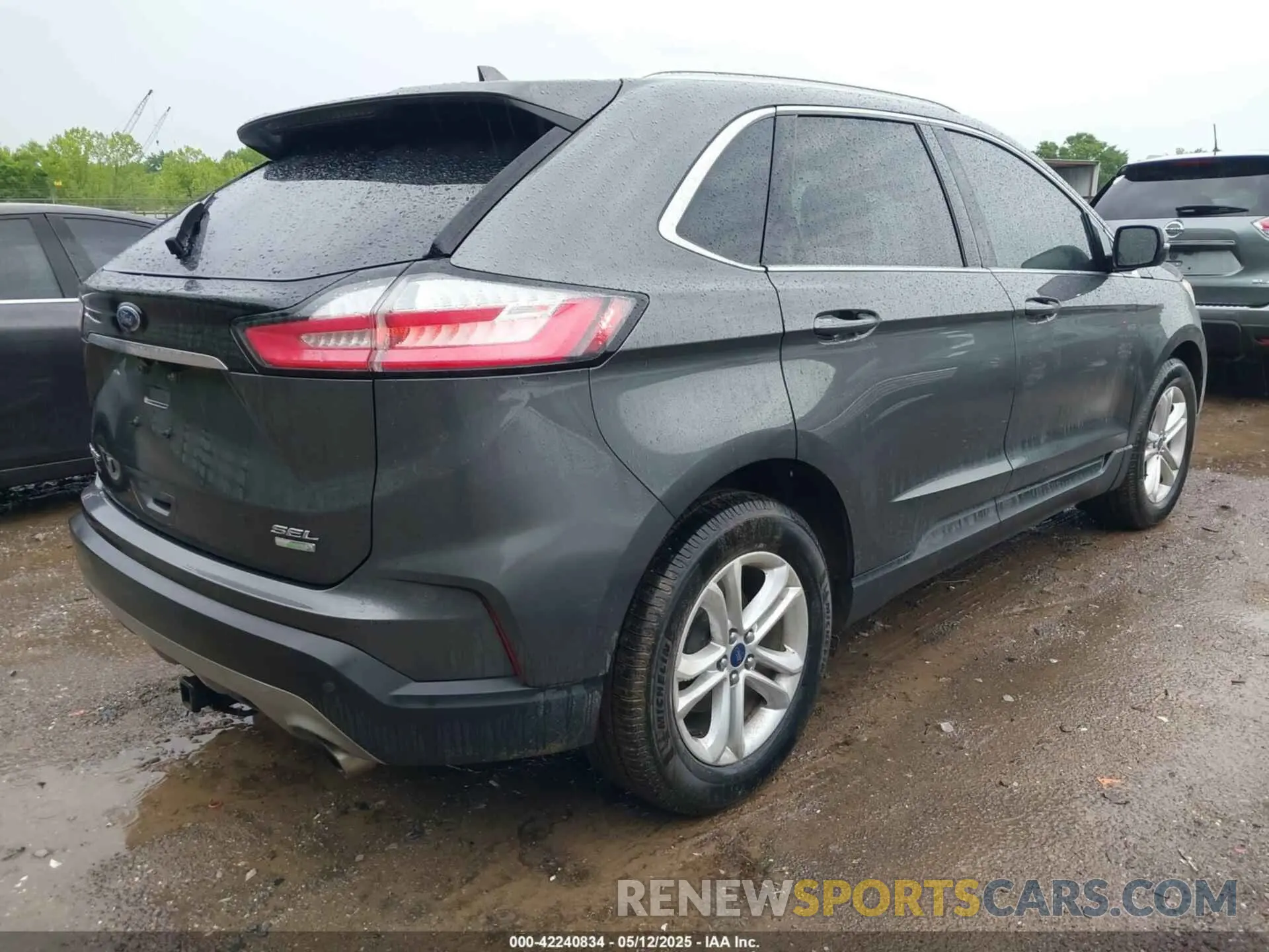 4 Photograph of a damaged car 2FMPK3J96KBC43154 FORD EDGE 2019