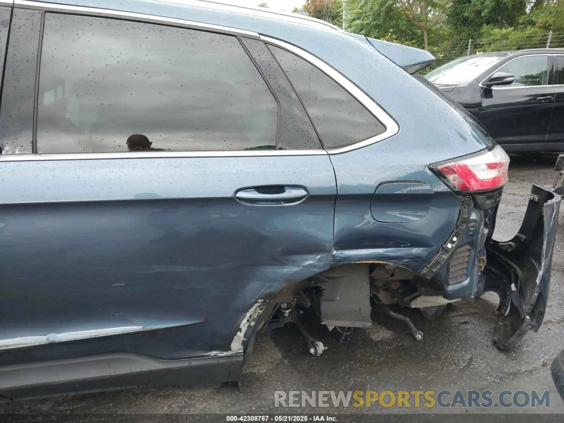 18 Photograph of a damaged car 2FMPK3J96KBC68071 FORD EDGE 2019