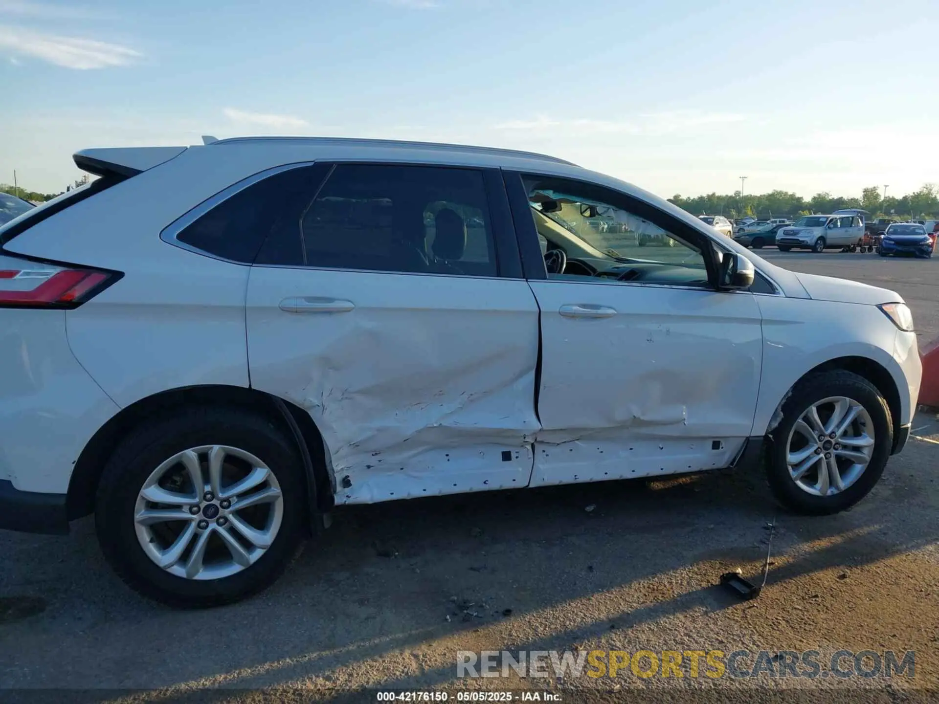 13 Photograph of a damaged car 2FMPK3J97KBB40289 FORD EDGE 2019