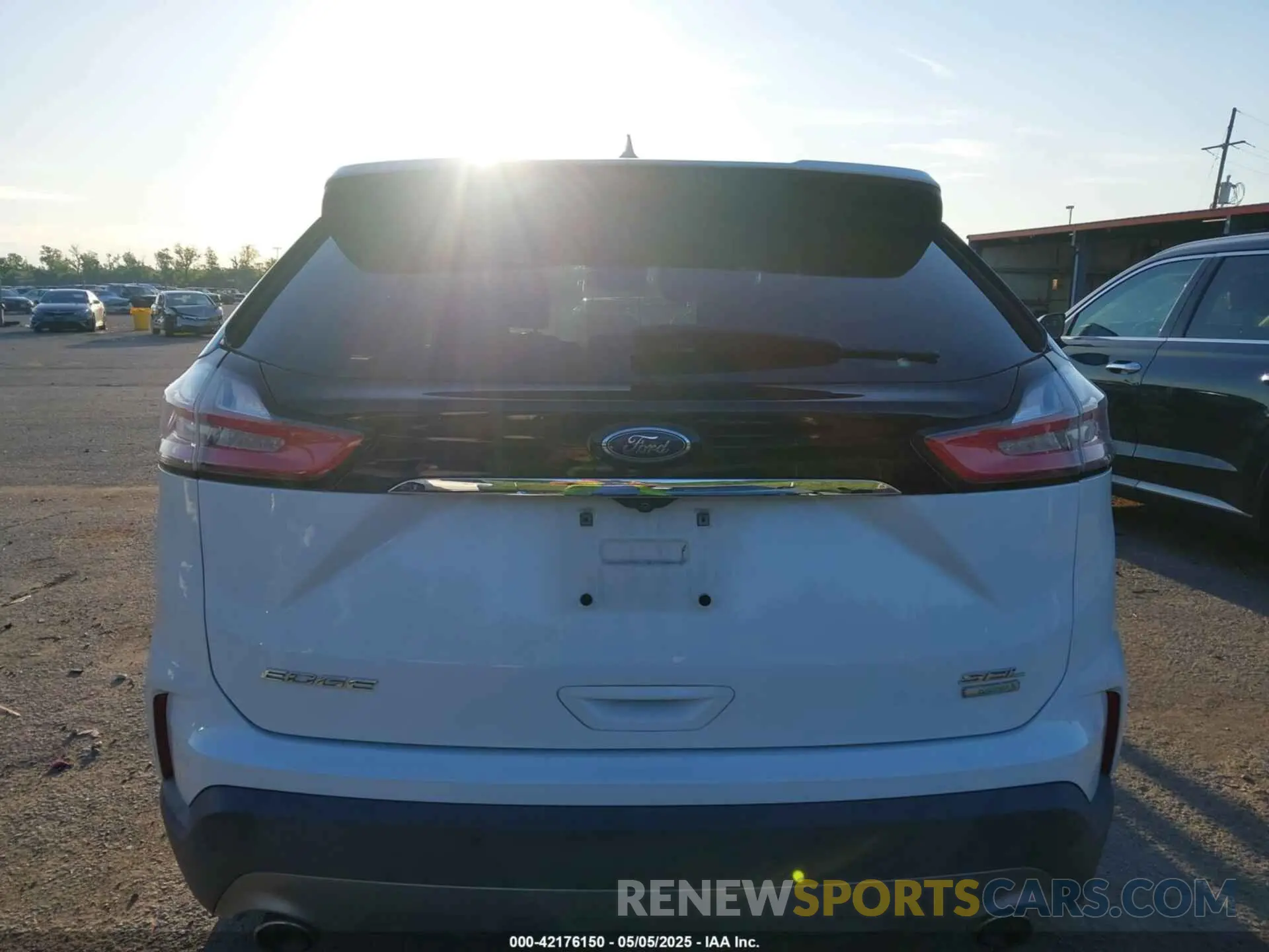16 Photograph of a damaged car 2FMPK3J97KBB40289 FORD EDGE 2019