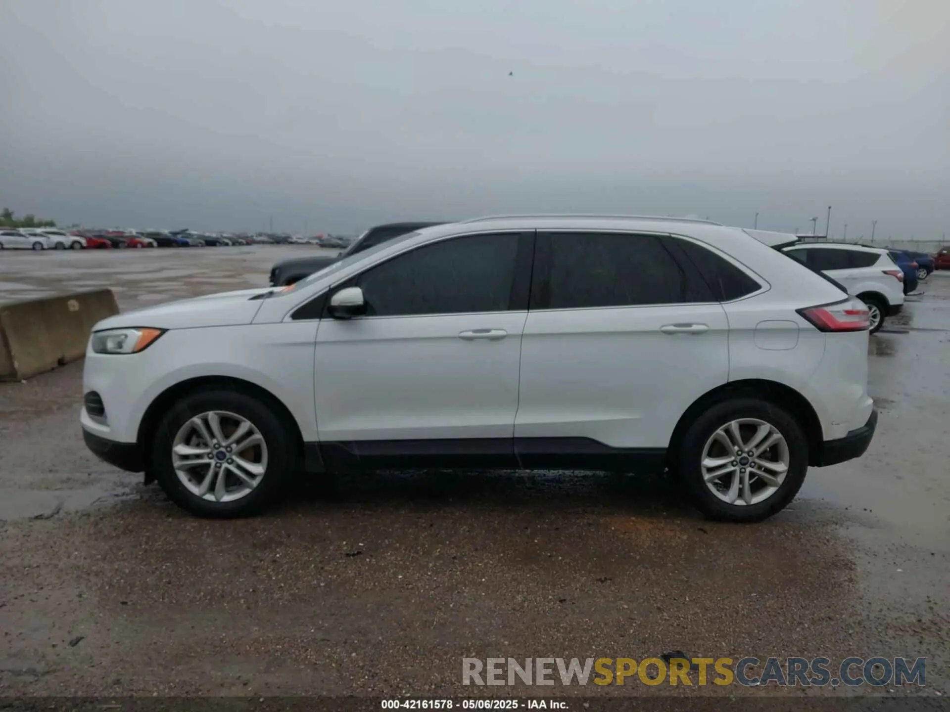 14 Photograph of a damaged car 2FMPK3J97KBB87631 FORD EDGE 2019