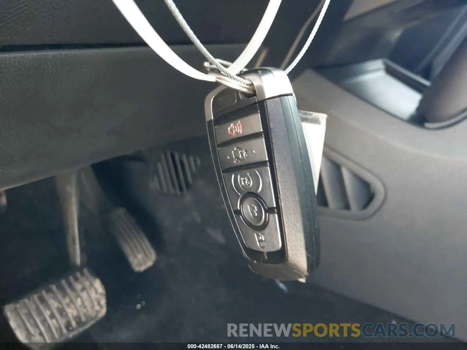 11 Photograph of a damaged car 2FMPK3J97KBC26735 FORD EDGE 2019
