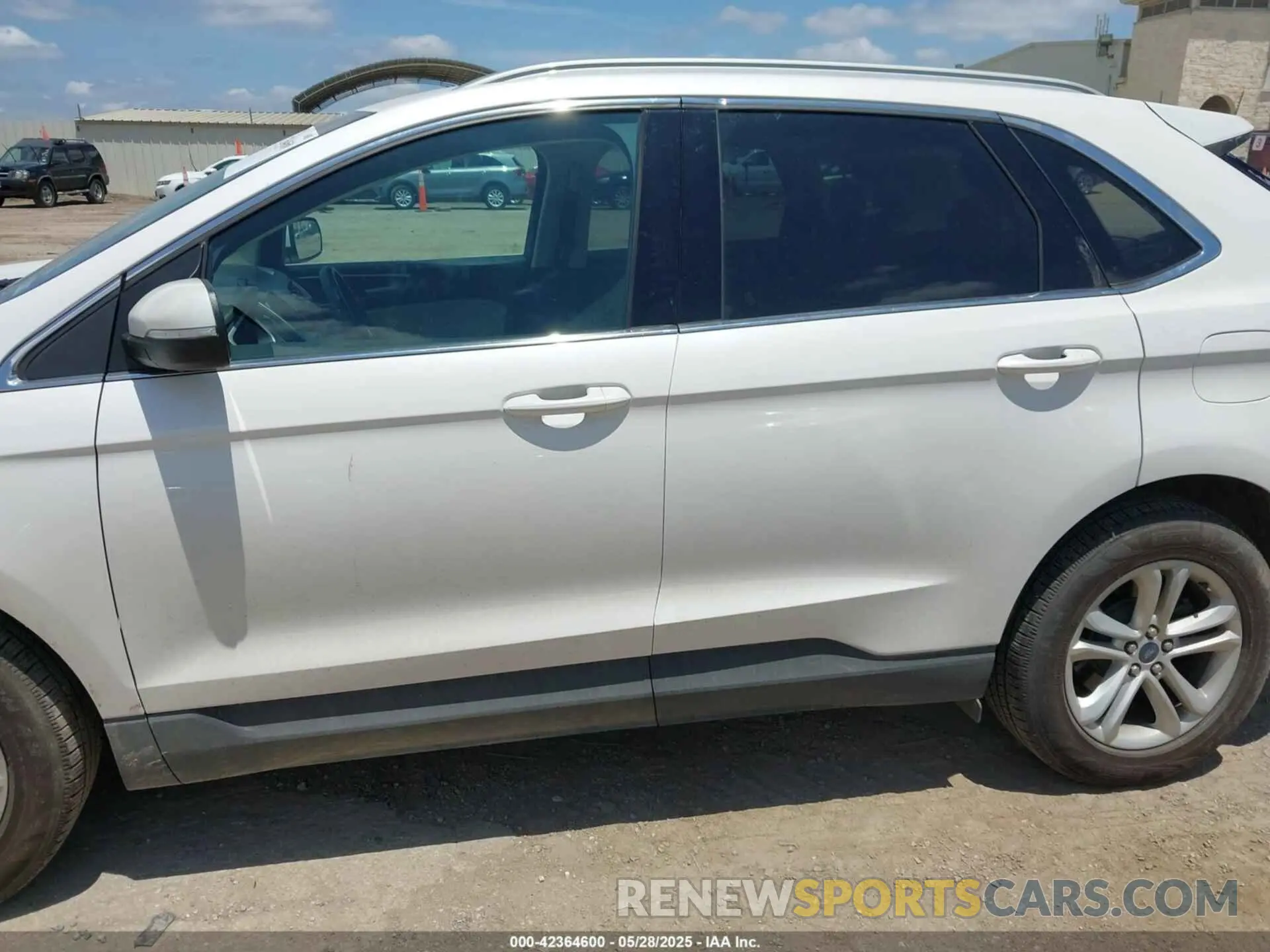 14 Photograph of a damaged car 2FMPK3J97KBC61887 FORD EDGE 2019