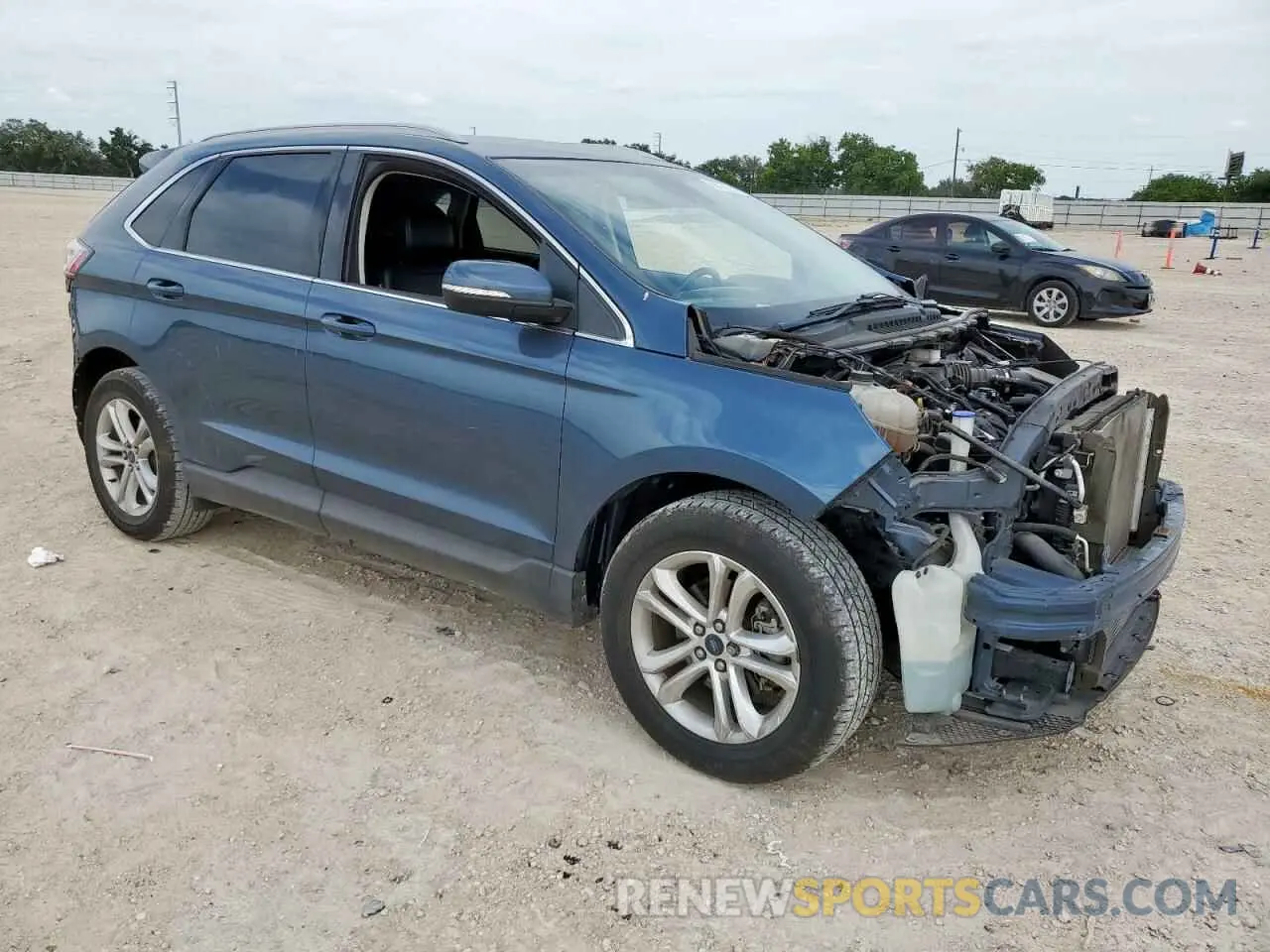 4 Photograph of a damaged car 2FMPK3J97KBC72954 FORD EDGE 2019