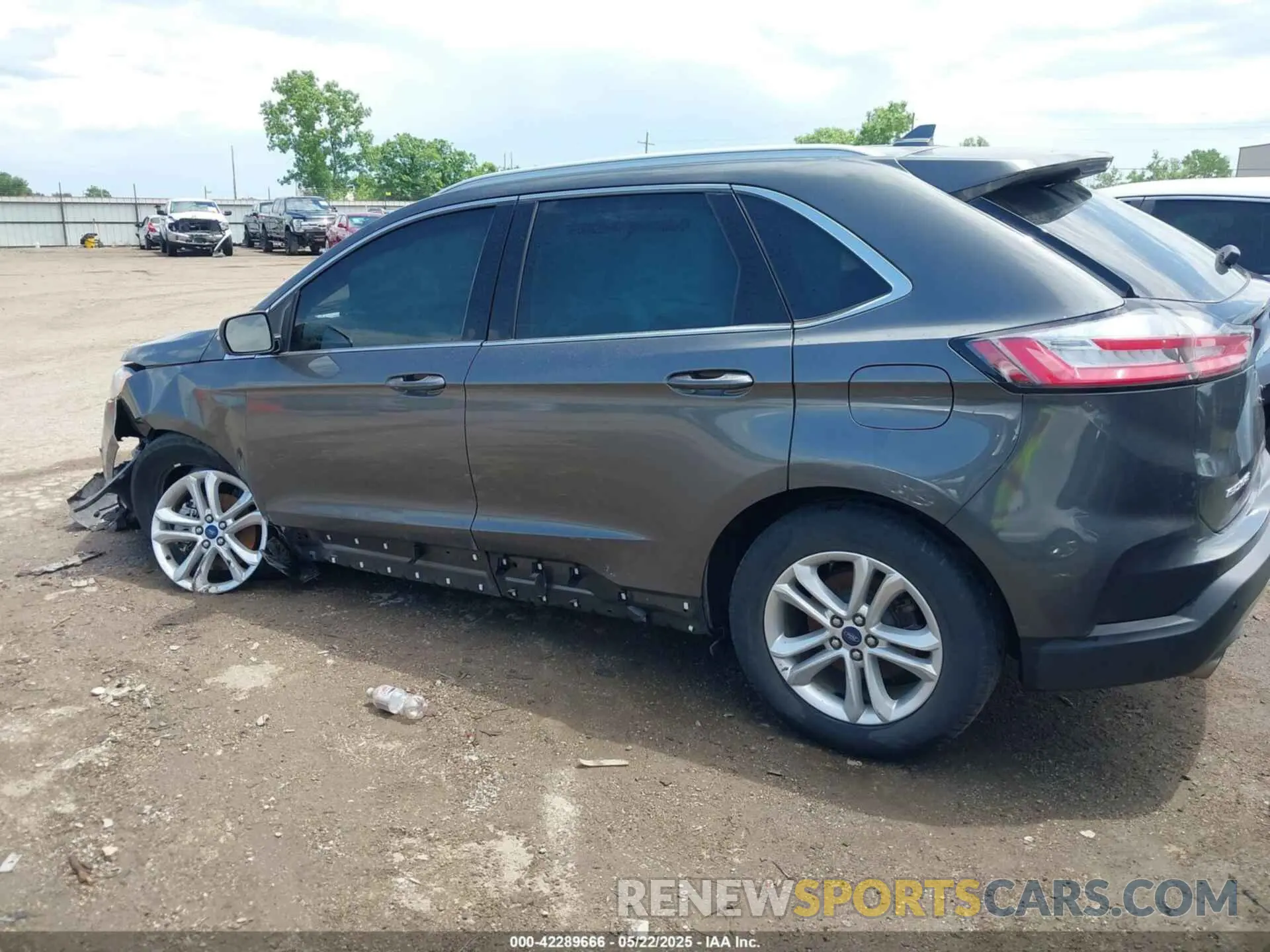 13 Photograph of a damaged car 2FMPK3J97KBC73327 FORD EDGE 2019