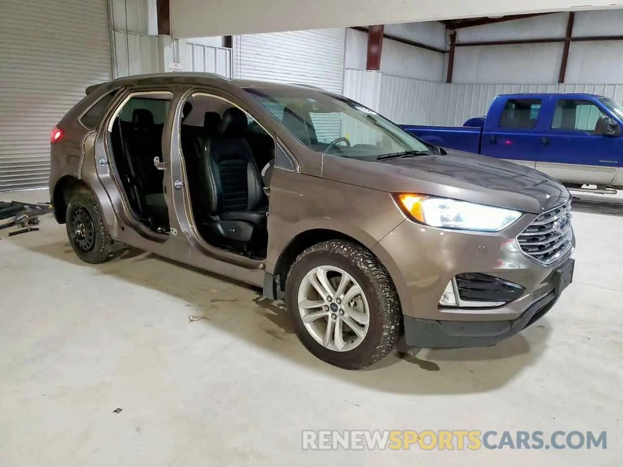 4 Photograph of a damaged car 2FMPK3J98KBB46327 FORD EDGE 2019