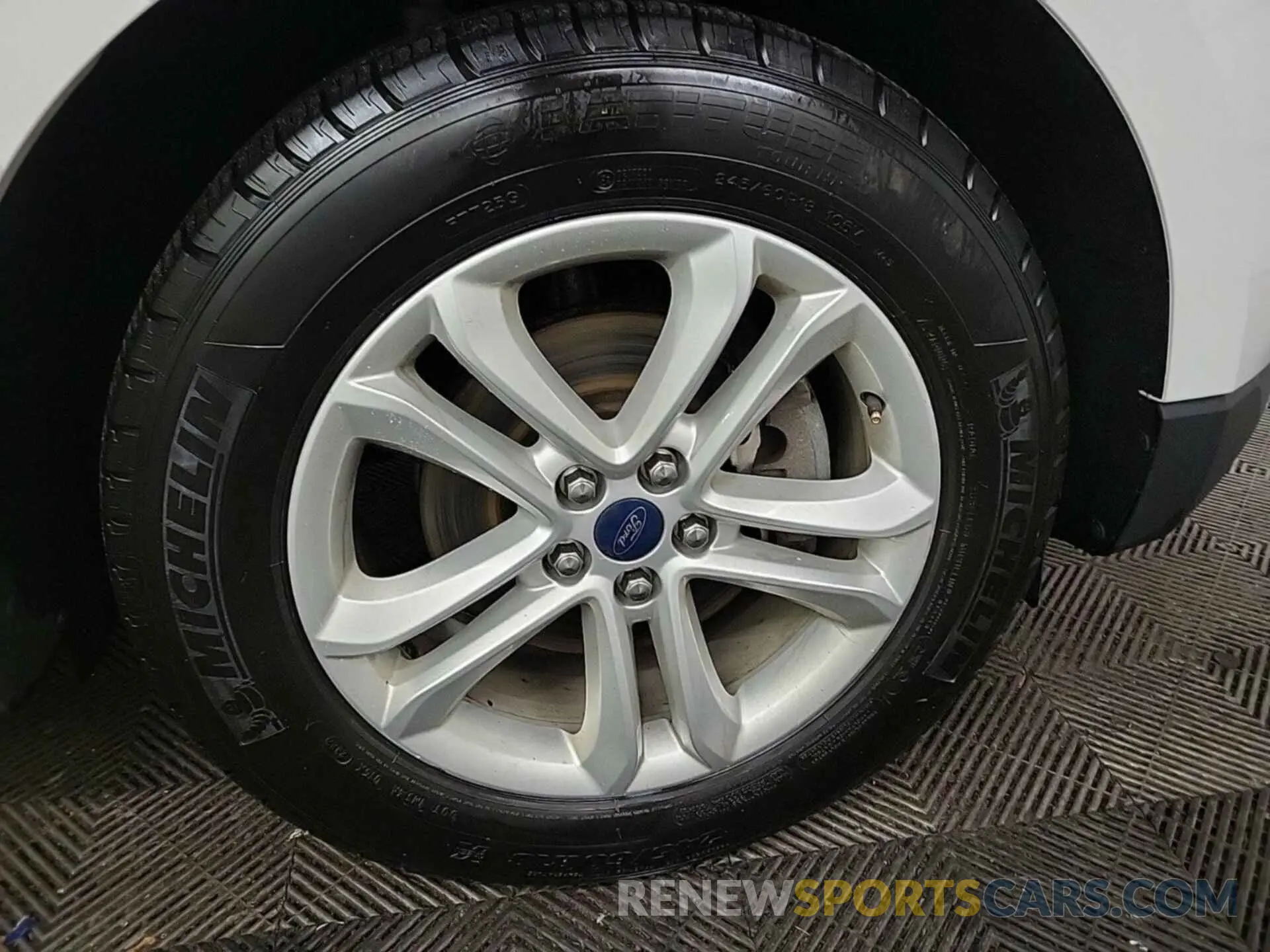 49 Photograph of a damaged car 2FMPK3J98KBC37758 FORD EDGE 2019