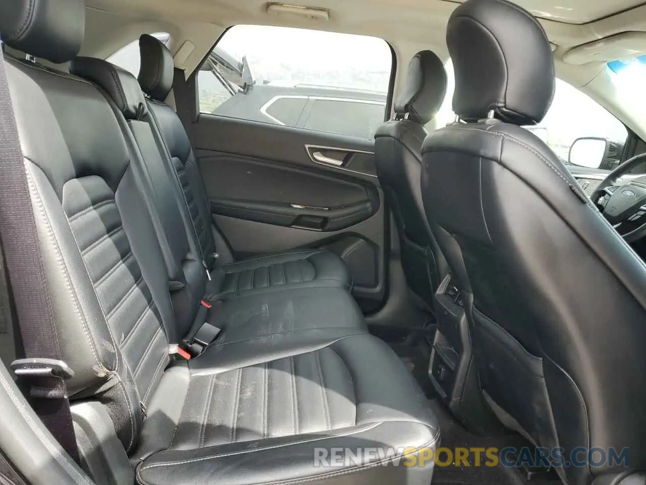 11 Photograph of a damaged car 2FMPK3J99KBB21856 FORD EDGE 2019