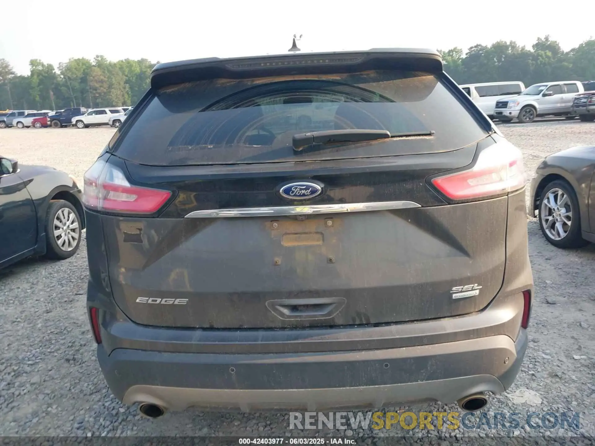 16 Photograph of a damaged car 2FMPK3J99KBB66747 FORD EDGE 2019