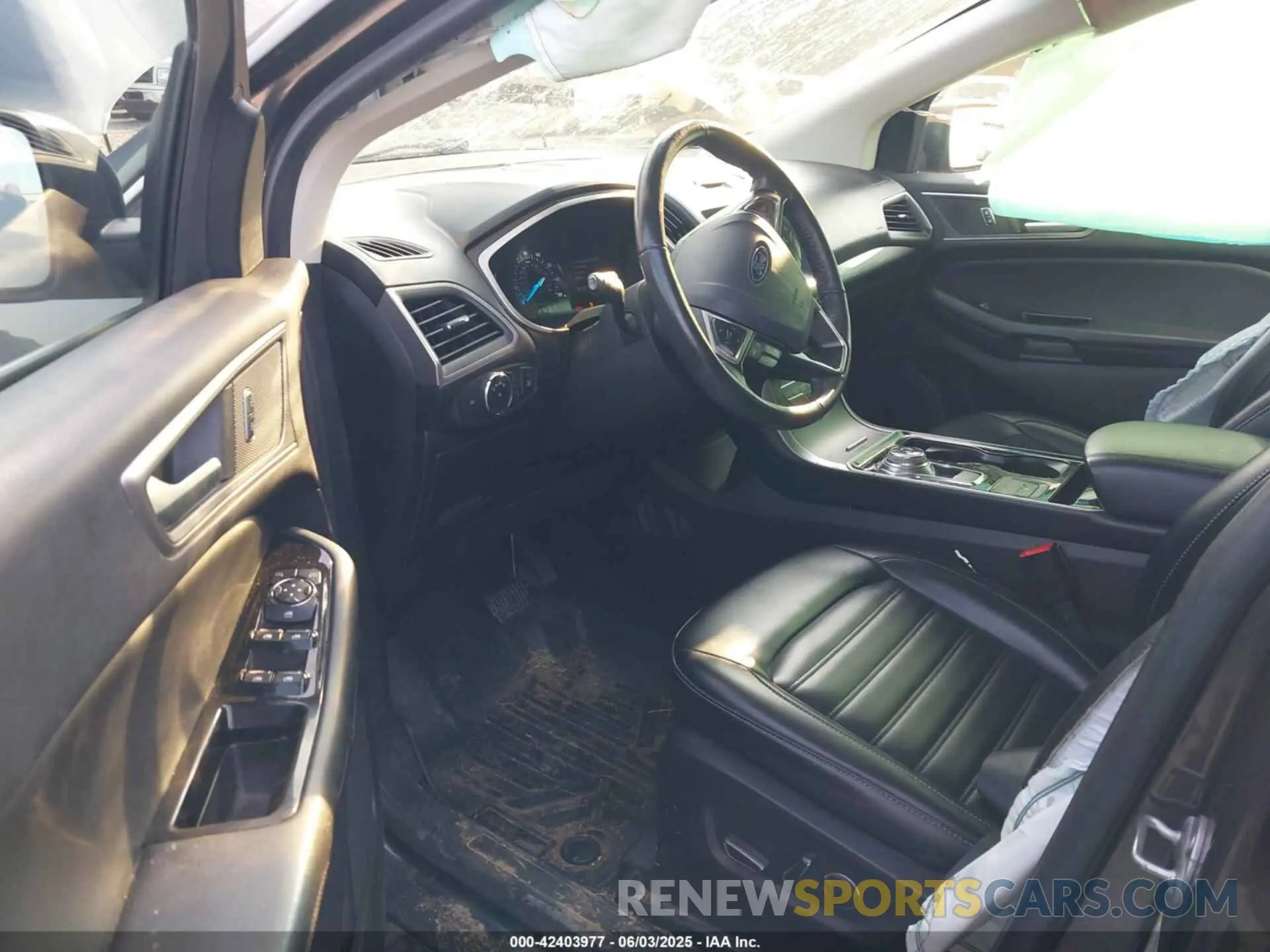 5 Photograph of a damaged car 2FMPK3J99KBB66747 FORD EDGE 2019