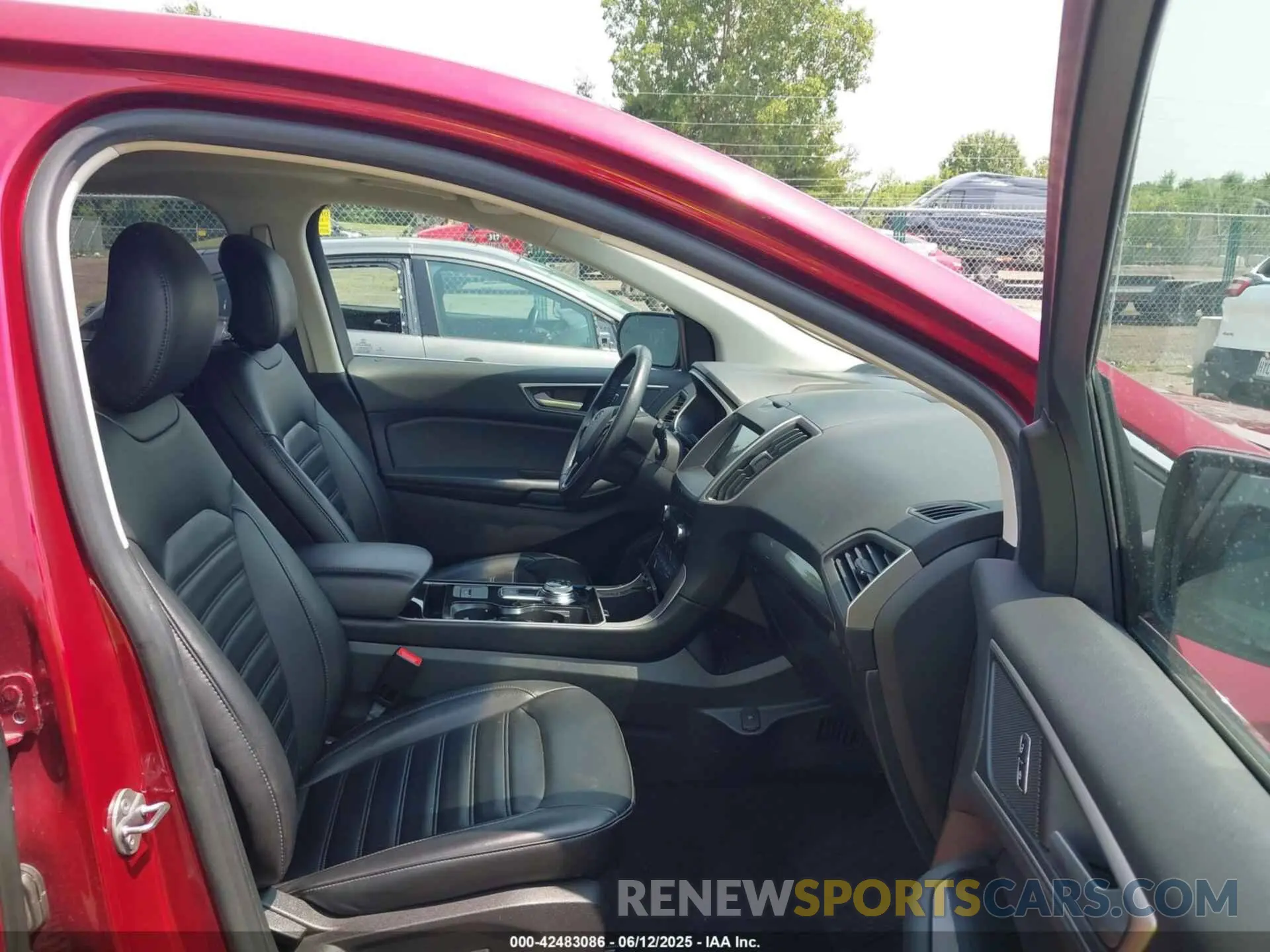 5 Photograph of a damaged car 2FMPK3J9XKBB60388 FORD EDGE 2019