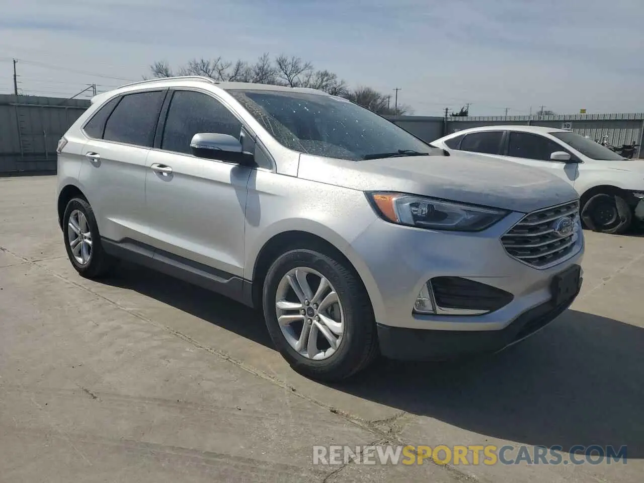 4 Photograph of a damaged car 2FMPK3J9XKBC26681 FORD EDGE 2019