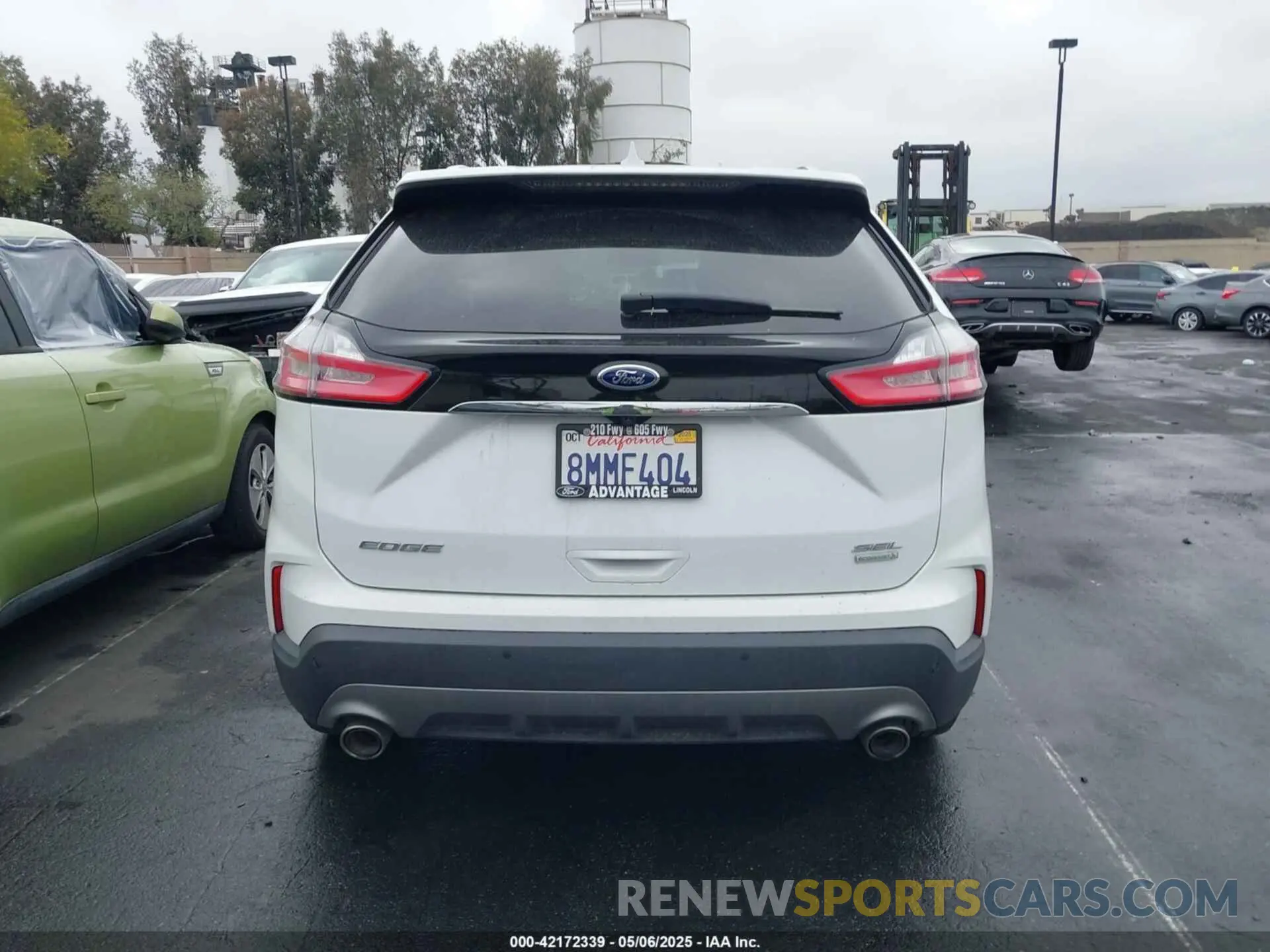 16 Photograph of a damaged car 2FMPK3J9XKBC63200 FORD EDGE 2019