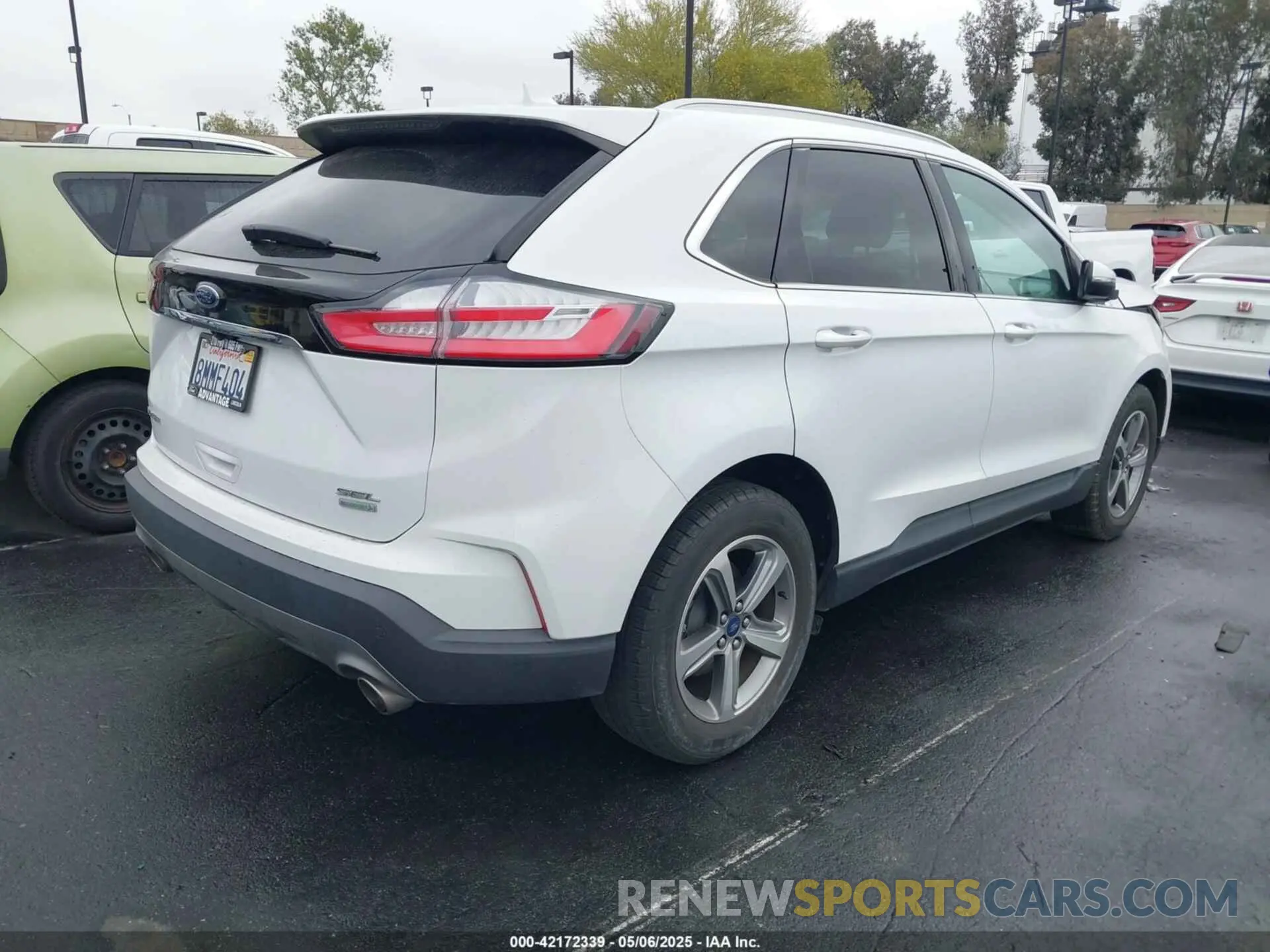 4 Photograph of a damaged car 2FMPK3J9XKBC63200 FORD EDGE 2019