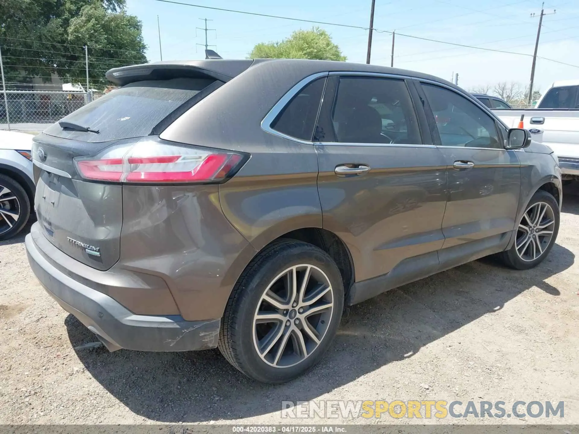 4 Photograph of a damaged car 2FMPK3K91KBB48872 FORD EDGE 2019