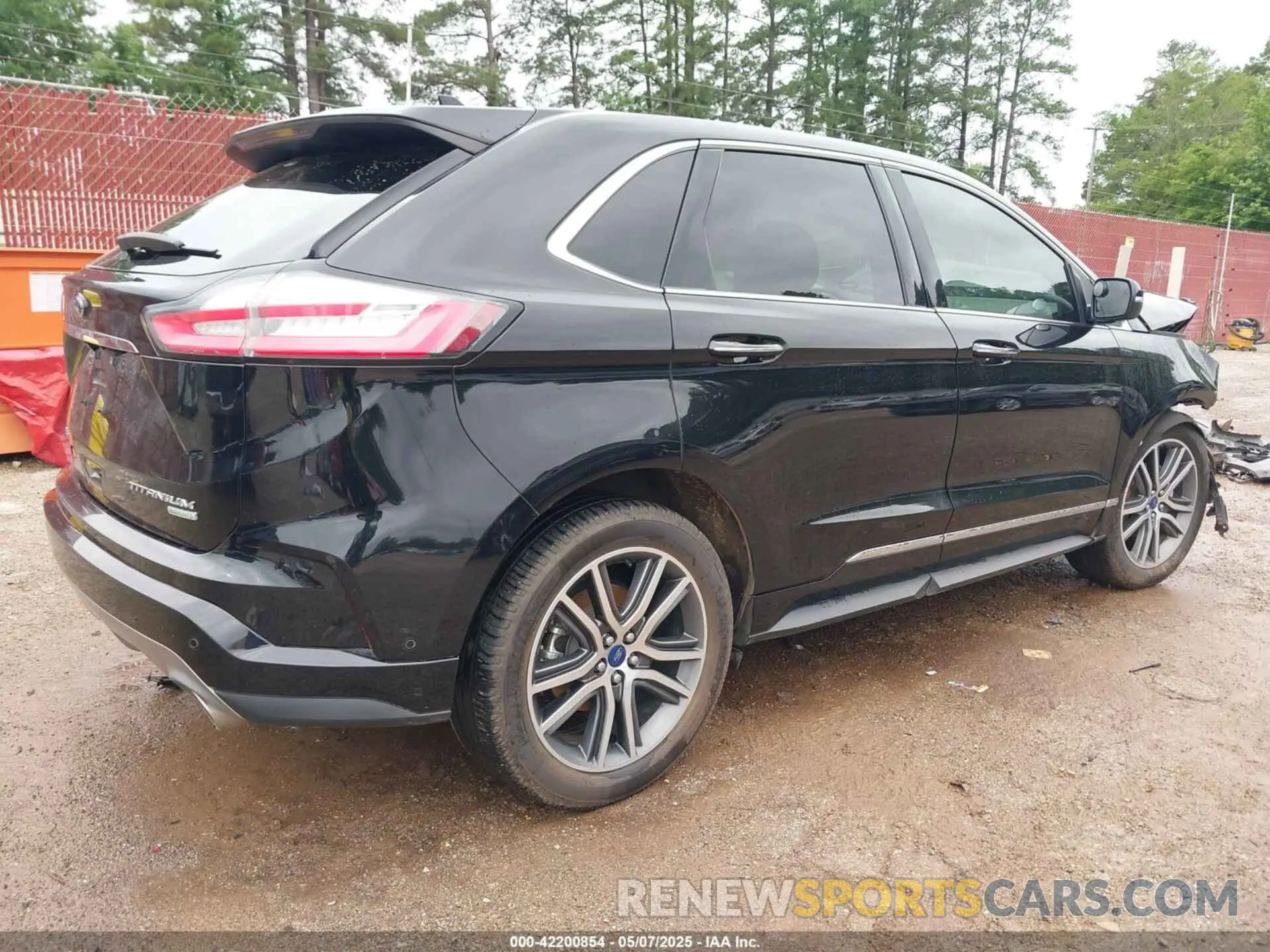 4 Photograph of a damaged car 2FMPK3K91KBC35400 FORD EDGE 2019