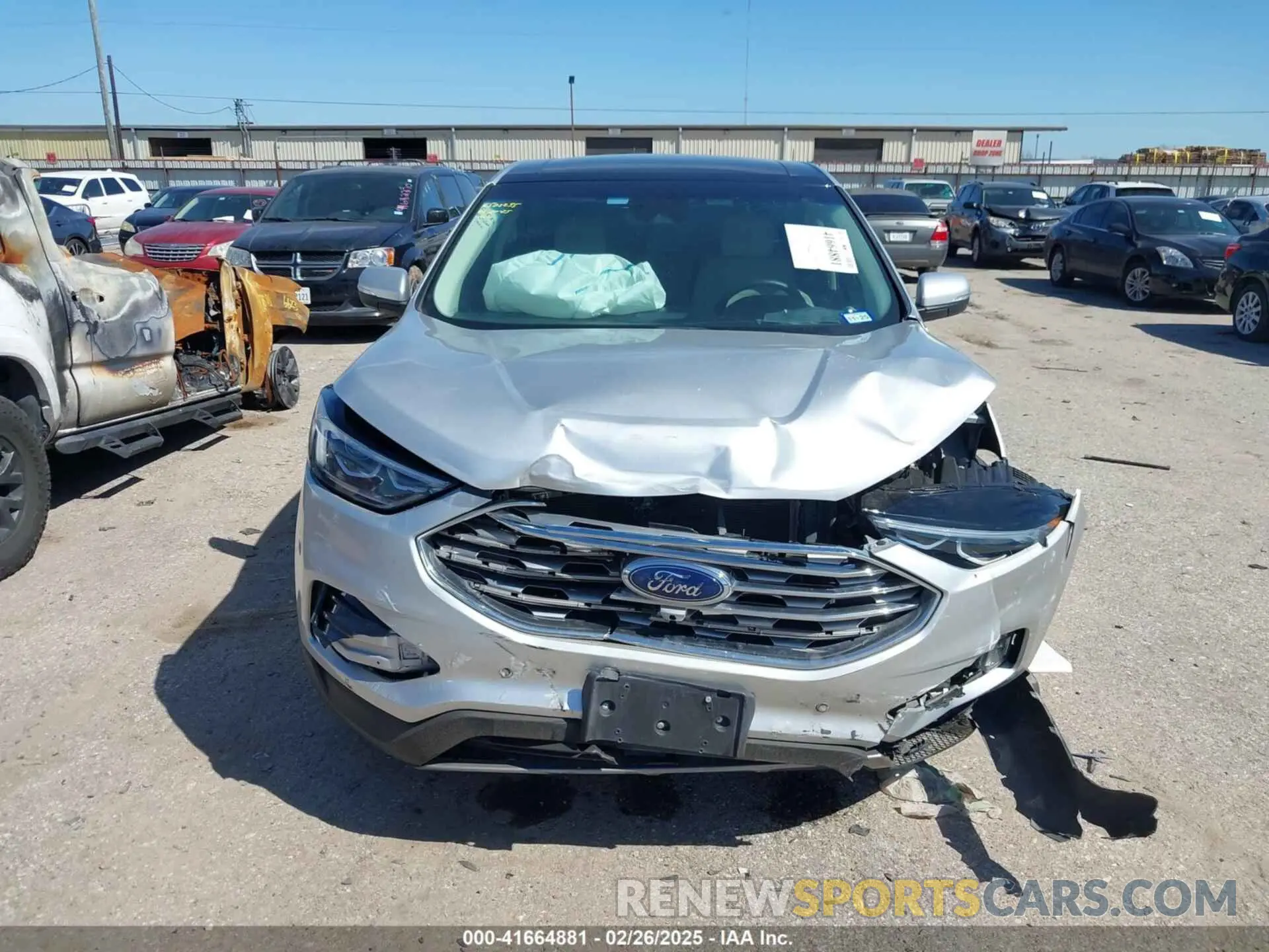 12 Photograph of a damaged car 2FMPK3K92KBC37317 FORD EDGE 2019