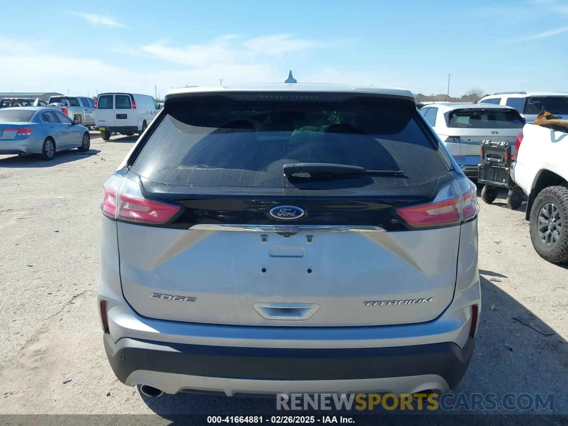 16 Photograph of a damaged car 2FMPK3K92KBC37317 FORD EDGE 2019