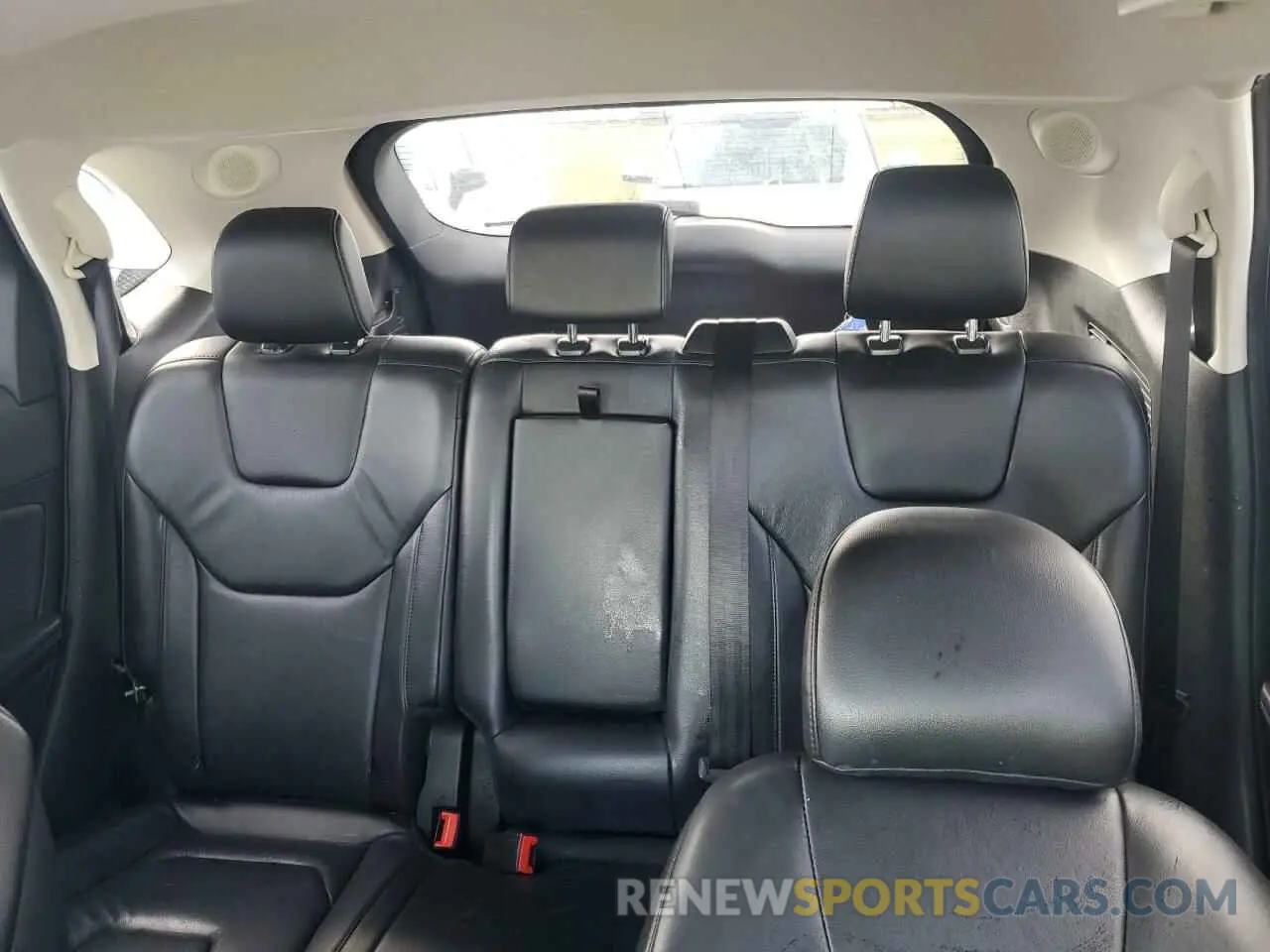 10 Photograph of a damaged car 2FMPK3K93KBB62482 FORD EDGE 2019