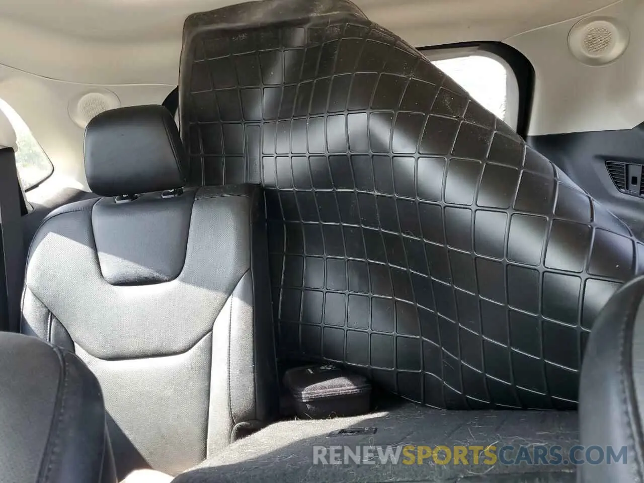 10 Photograph of a damaged car 2FMPK3K94KBB31130 FORD EDGE 2019