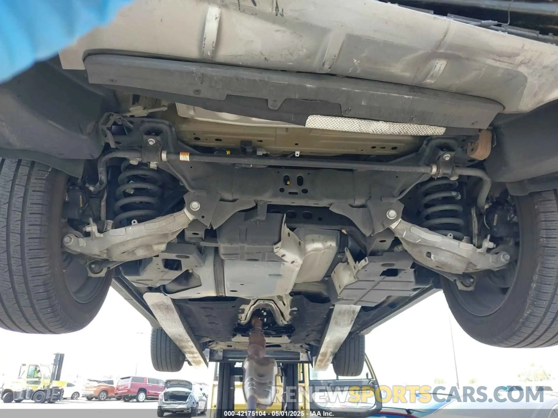 17 Photograph of a damaged car 2FMPK3K94KBB76519 FORD EDGE 2019
