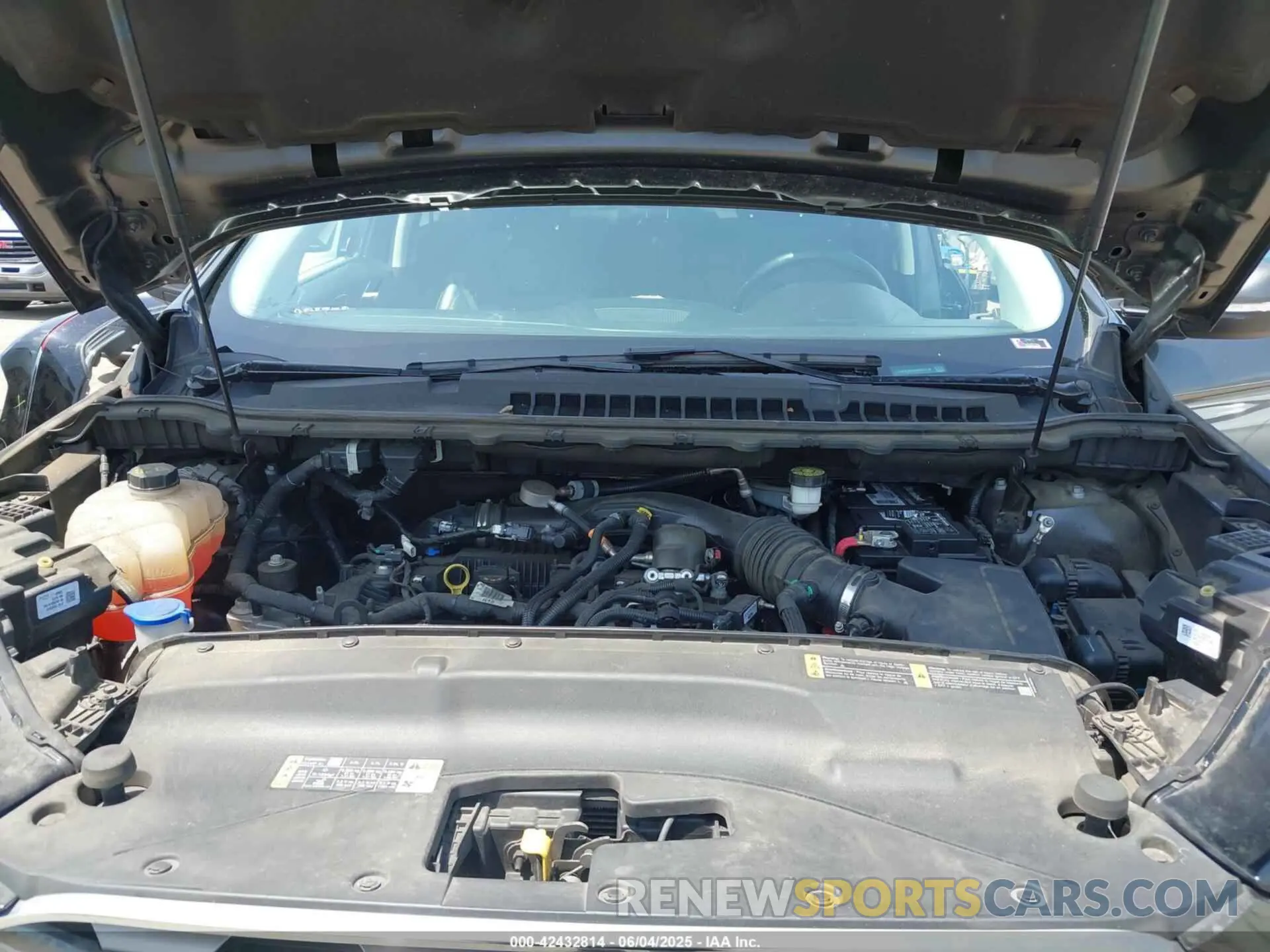 10 Photograph of a damaged car 2FMPK3K95KBB22114 FORD EDGE 2019
