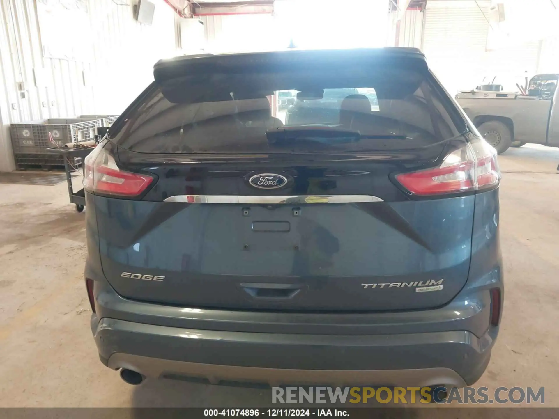 16 Photograph of a damaged car 2FMPK3K95KBB95919 FORD EDGE 2019