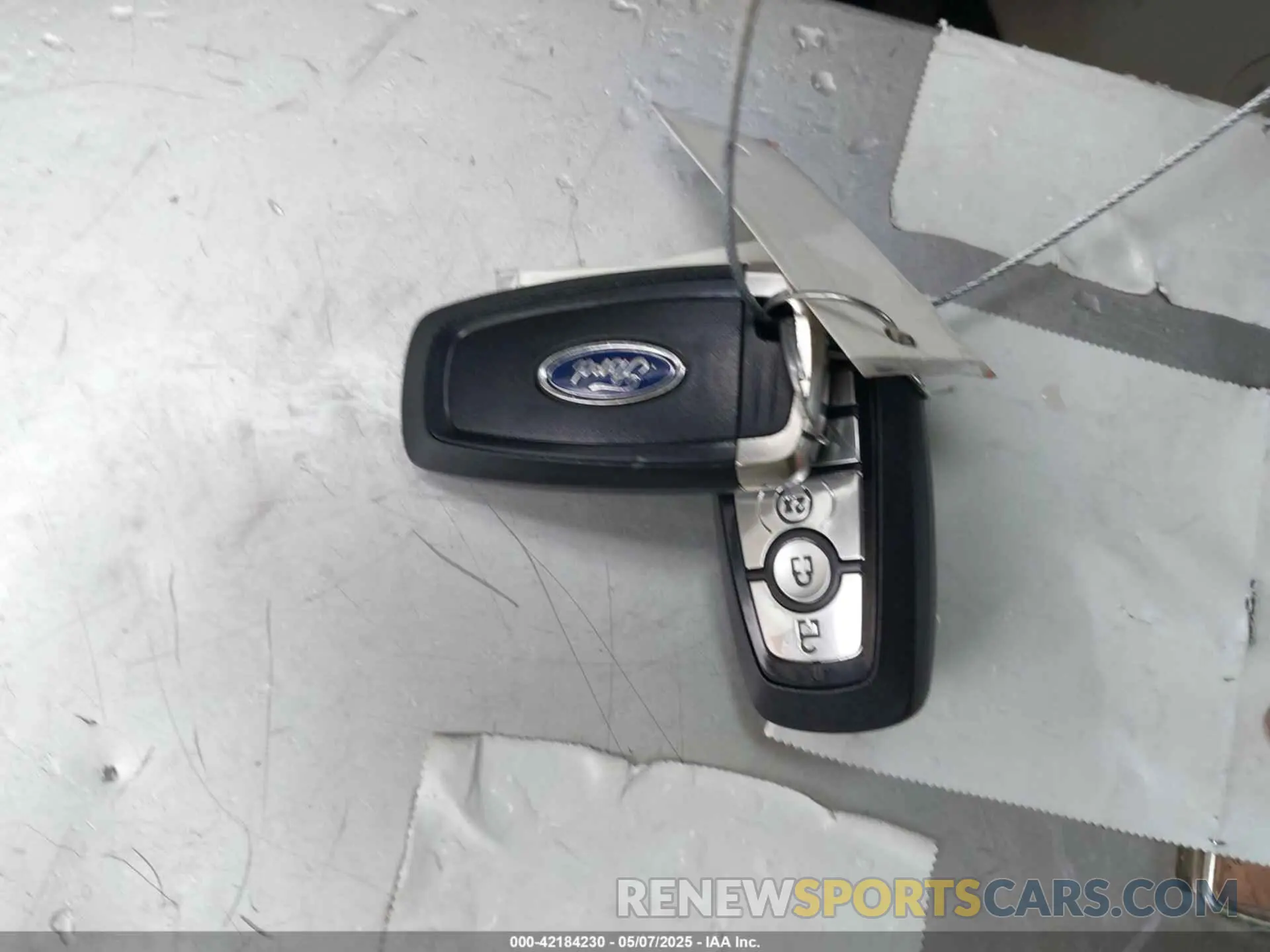 11 Photograph of a damaged car 2FMPK3K95KBC37201 FORD EDGE 2019