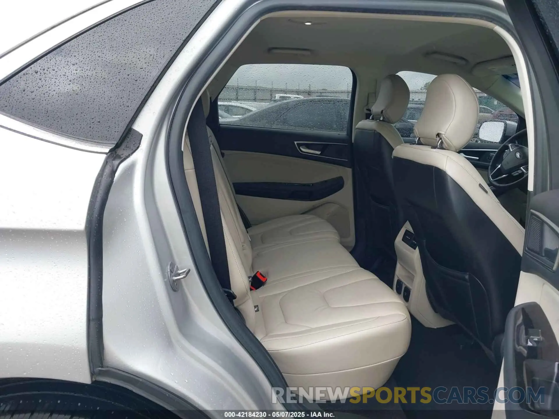 8 Photograph of a damaged car 2FMPK3K95KBC37201 FORD EDGE 2019