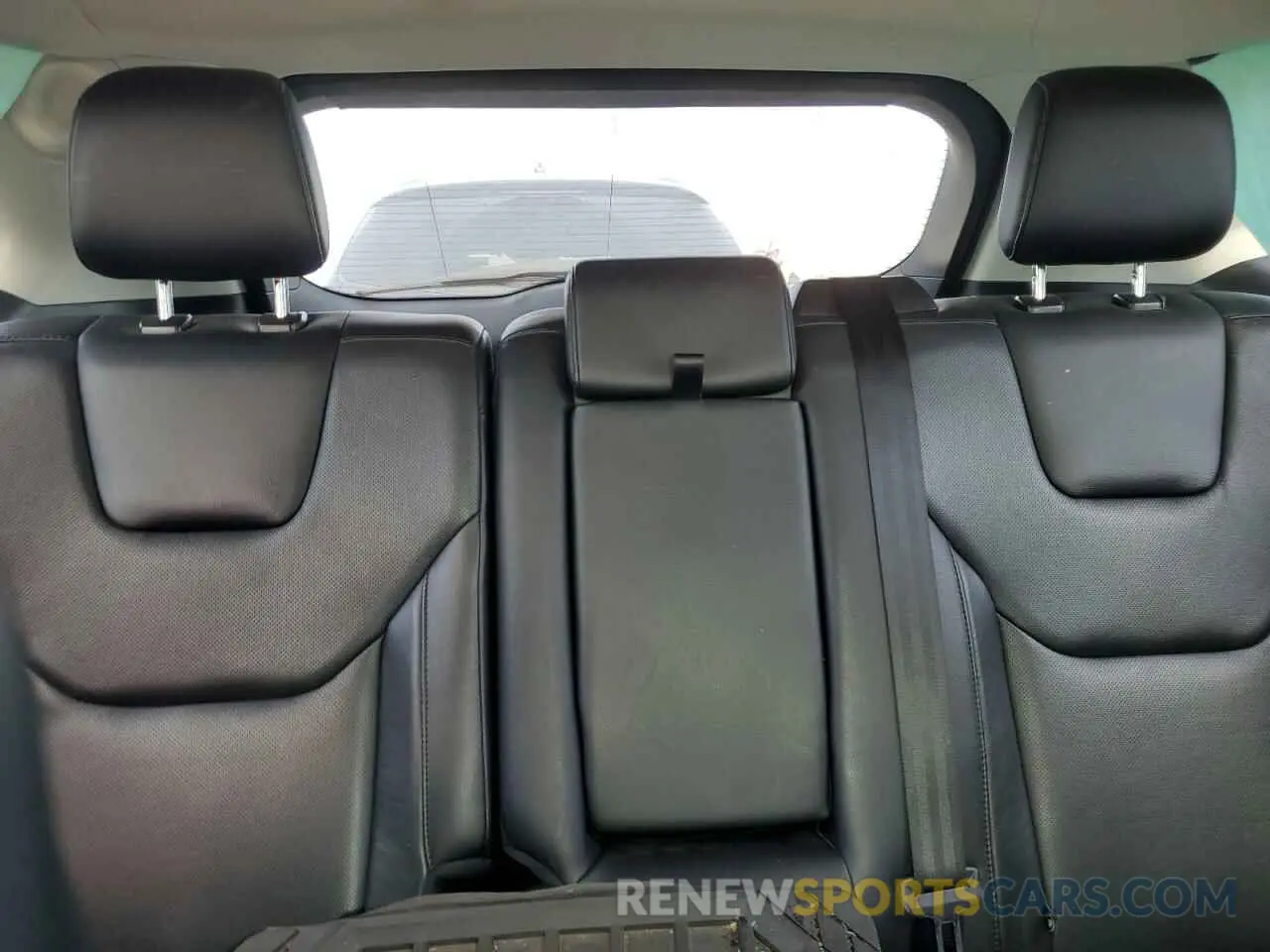 10 Photograph of a damaged car 2FMPK3K97KBB49427 FORD EDGE 2019